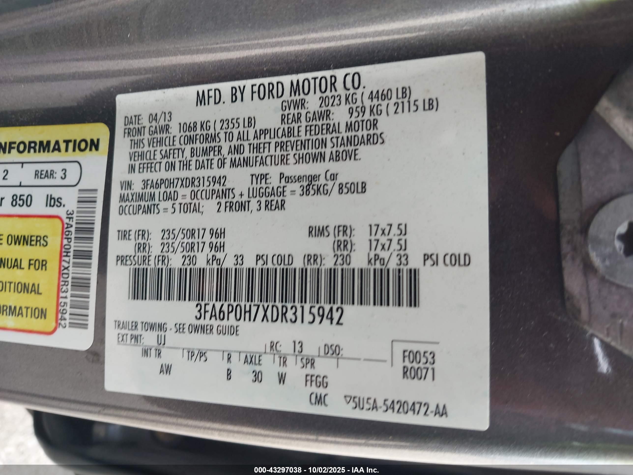 FORD FUSION image 9