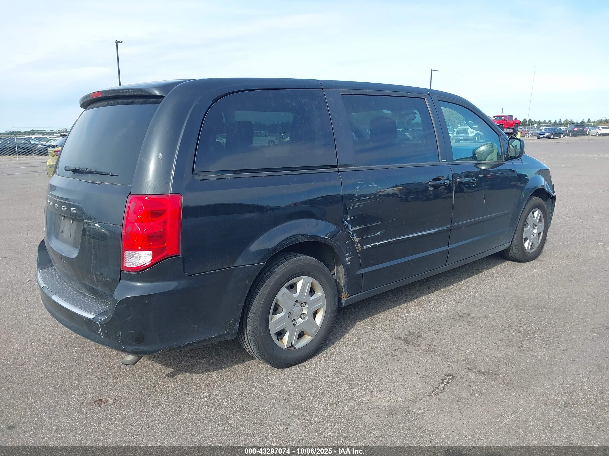 DODGE GRAND image 4