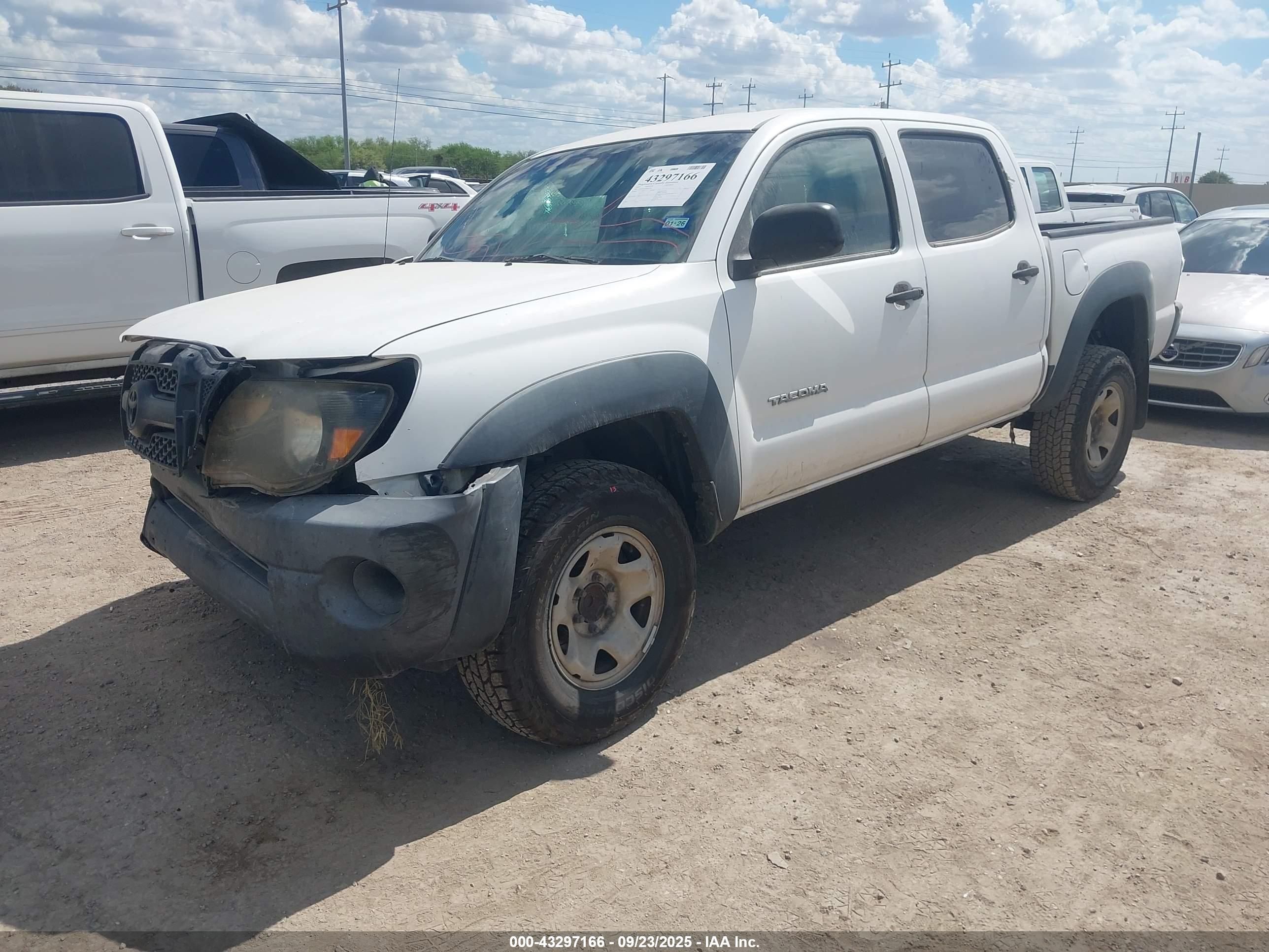 TOYOTA TACOMA image 2