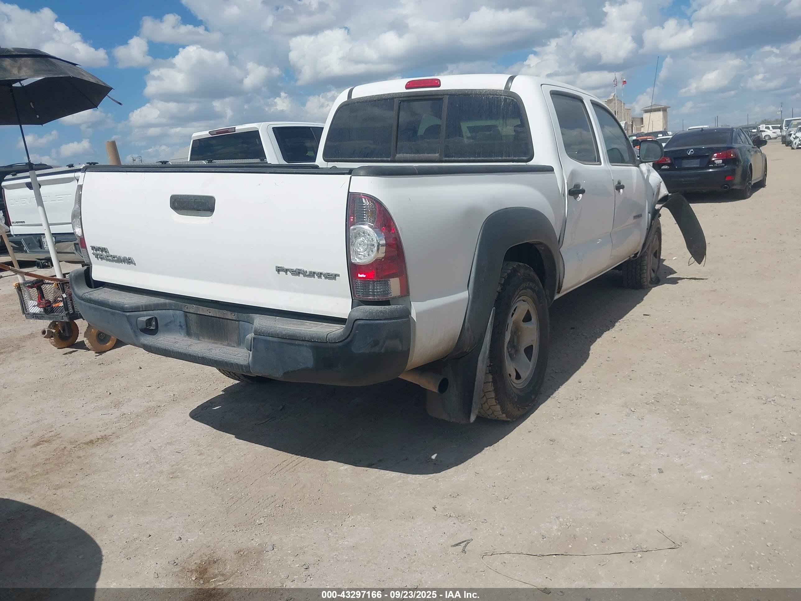 TOYOTA TACOMA image 4