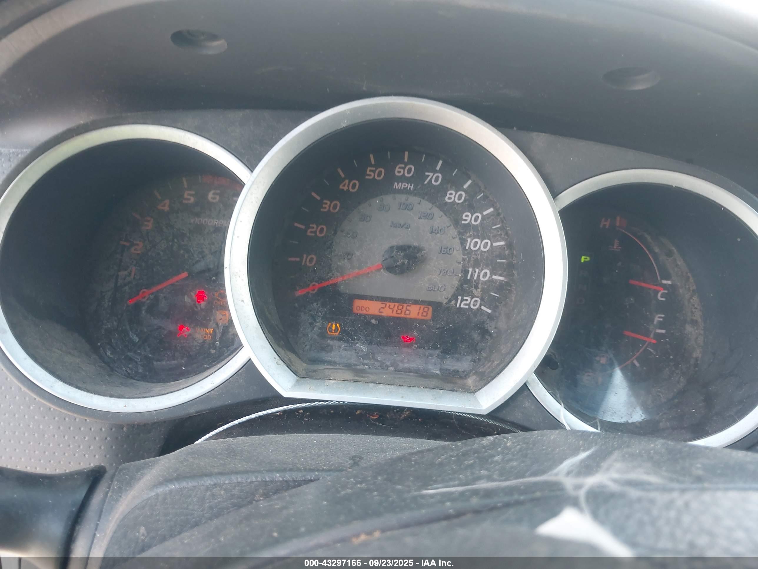 TOYOTA TACOMA image 7
