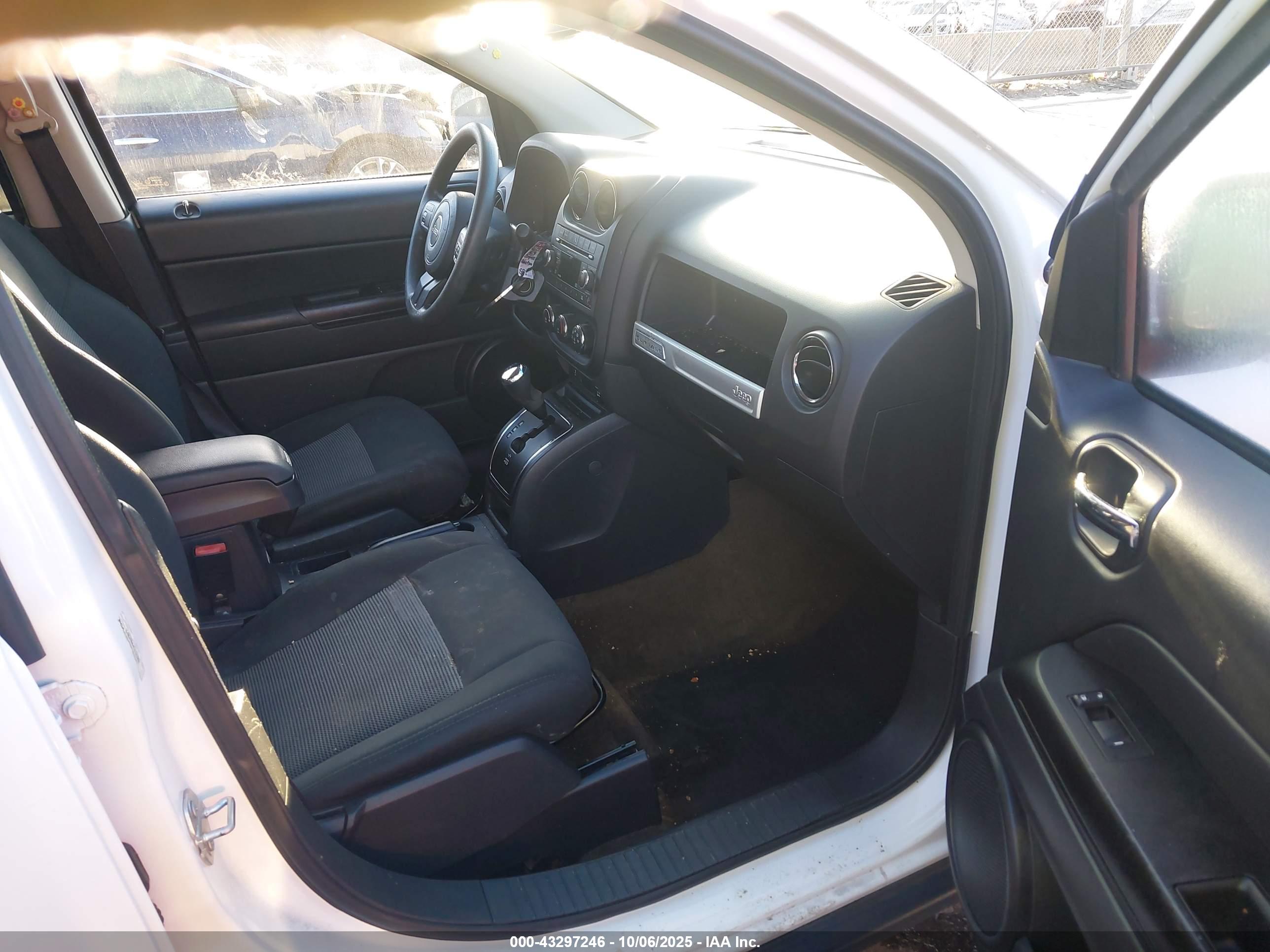 JEEP COMPASS image 5
