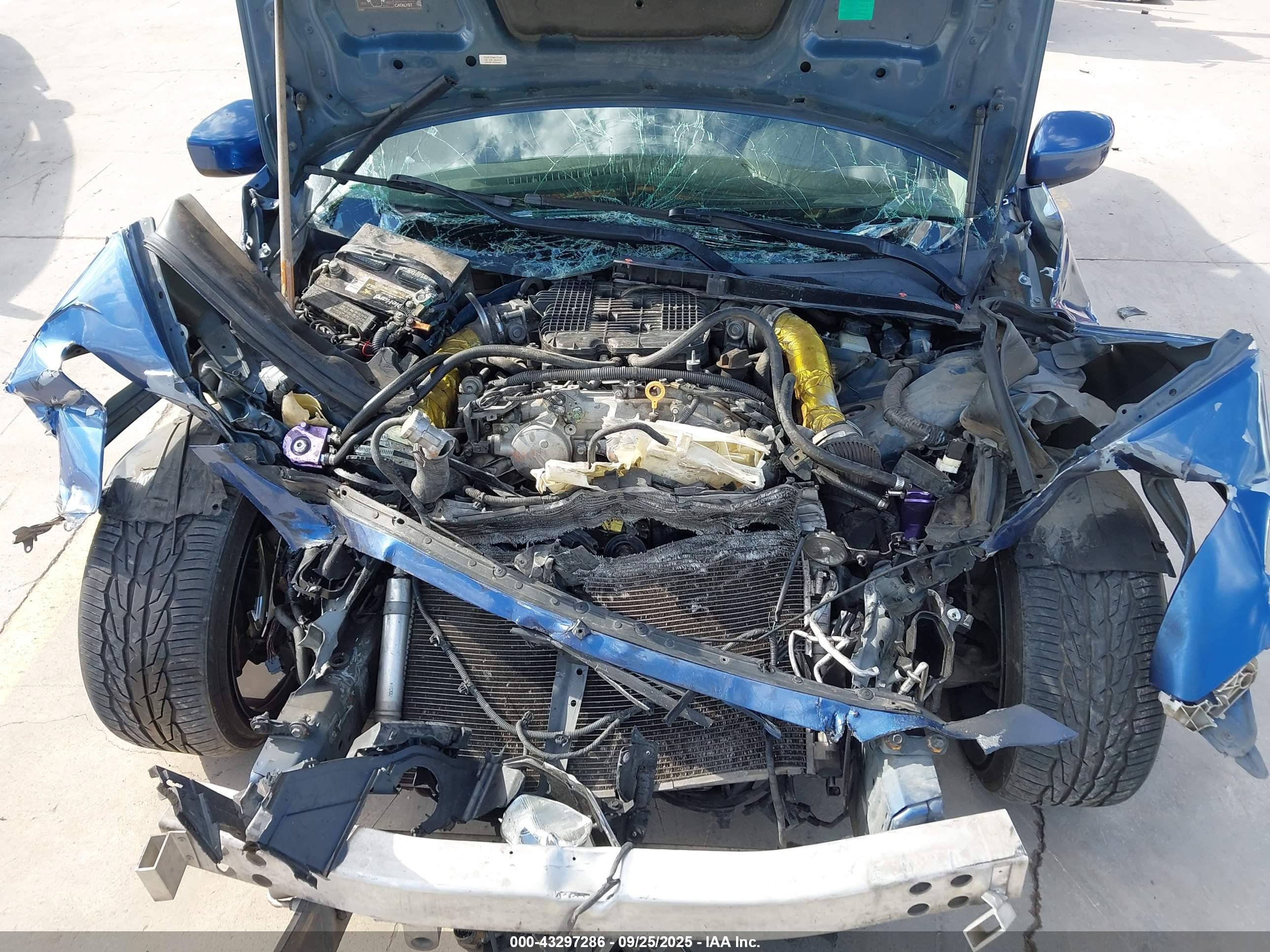 INFINITI G37 image 10
