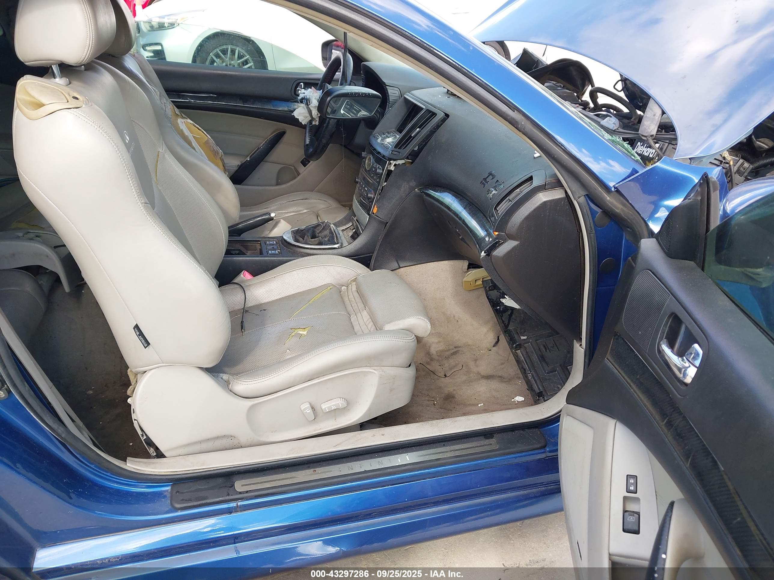 INFINITI G37 image 5