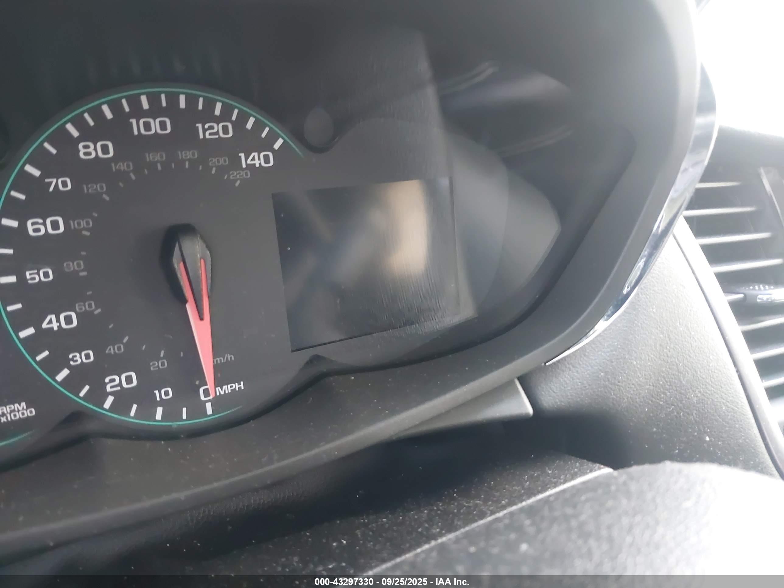 CHEVROLET TRAX image 7
