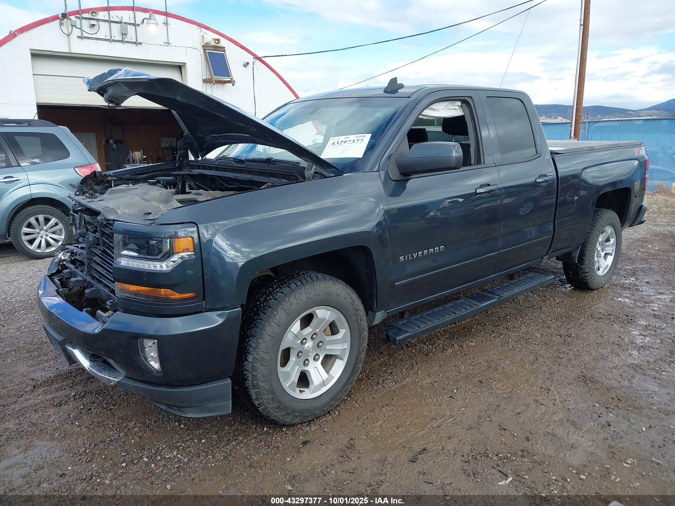 CHEVROLET SILVERADO image 2