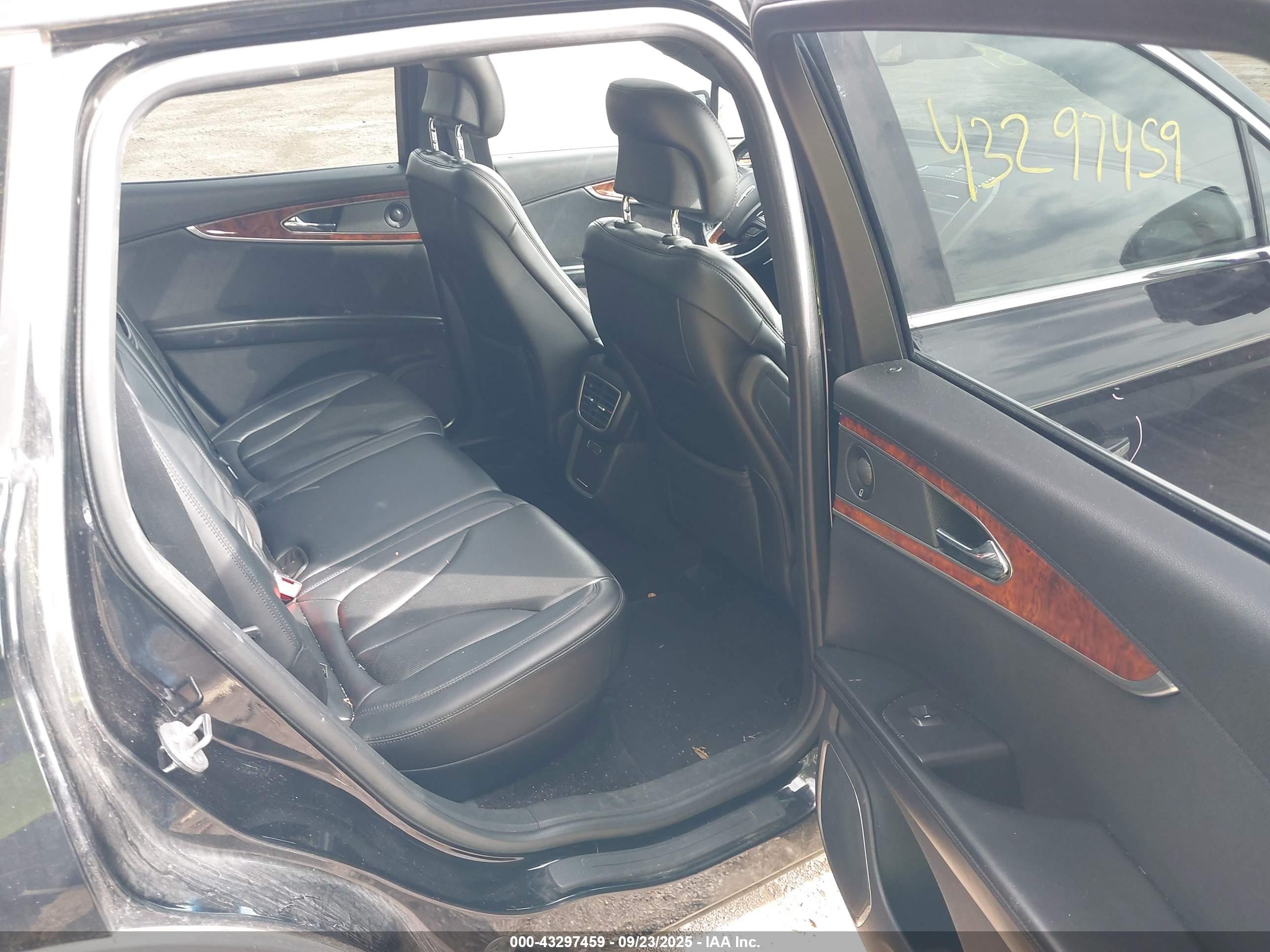 LINCOLN MKX image 8