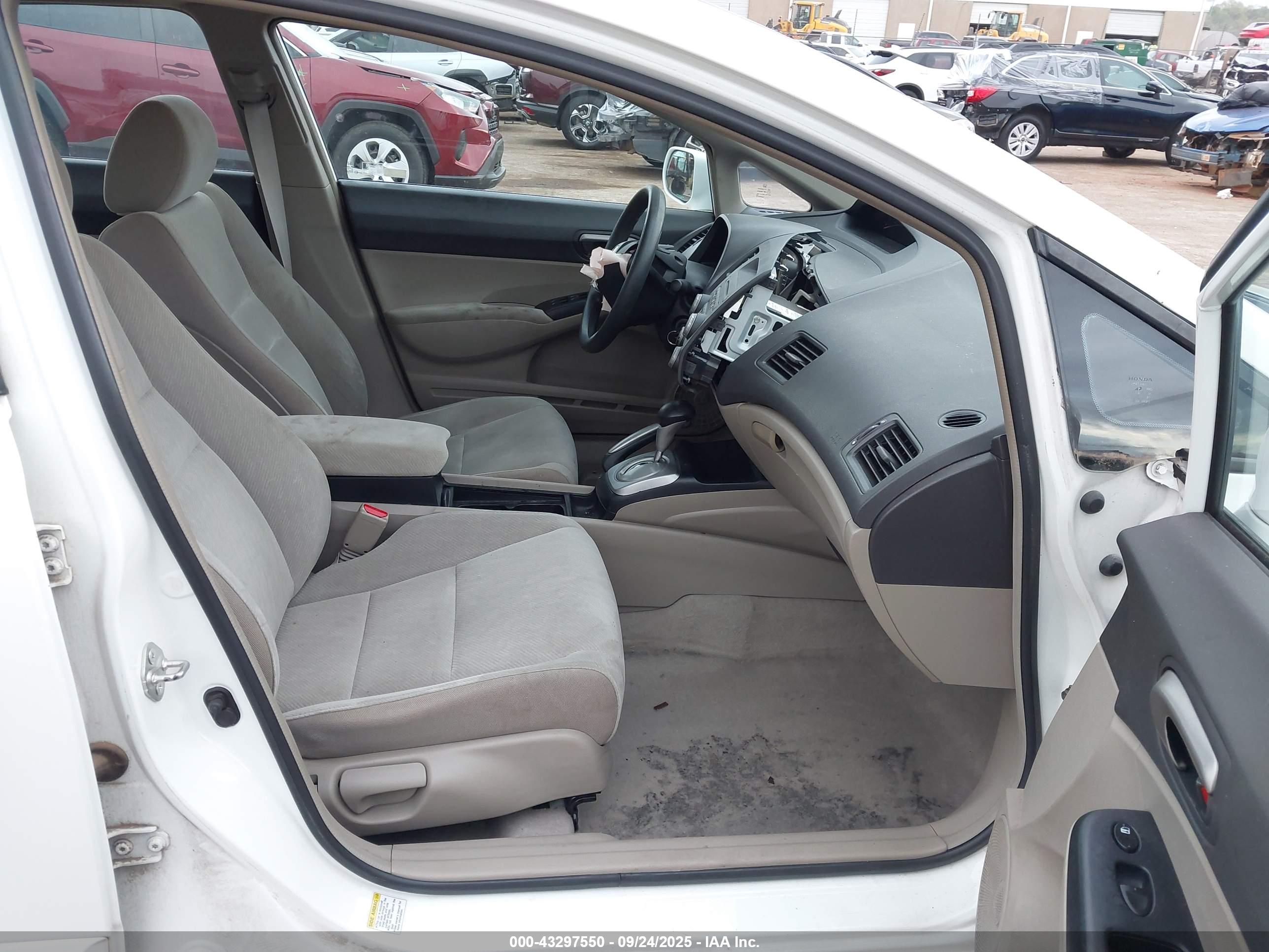 HONDA CIVIC image 5