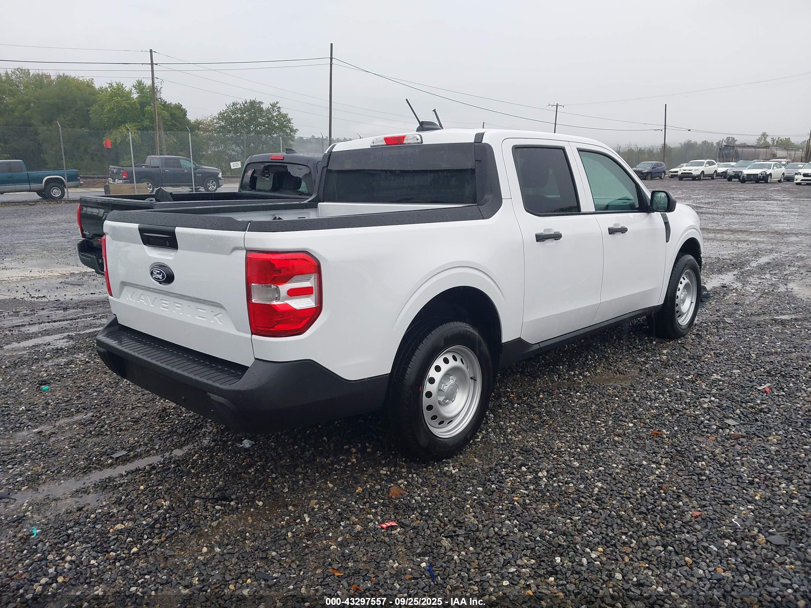 FORD MAVERICK image 4