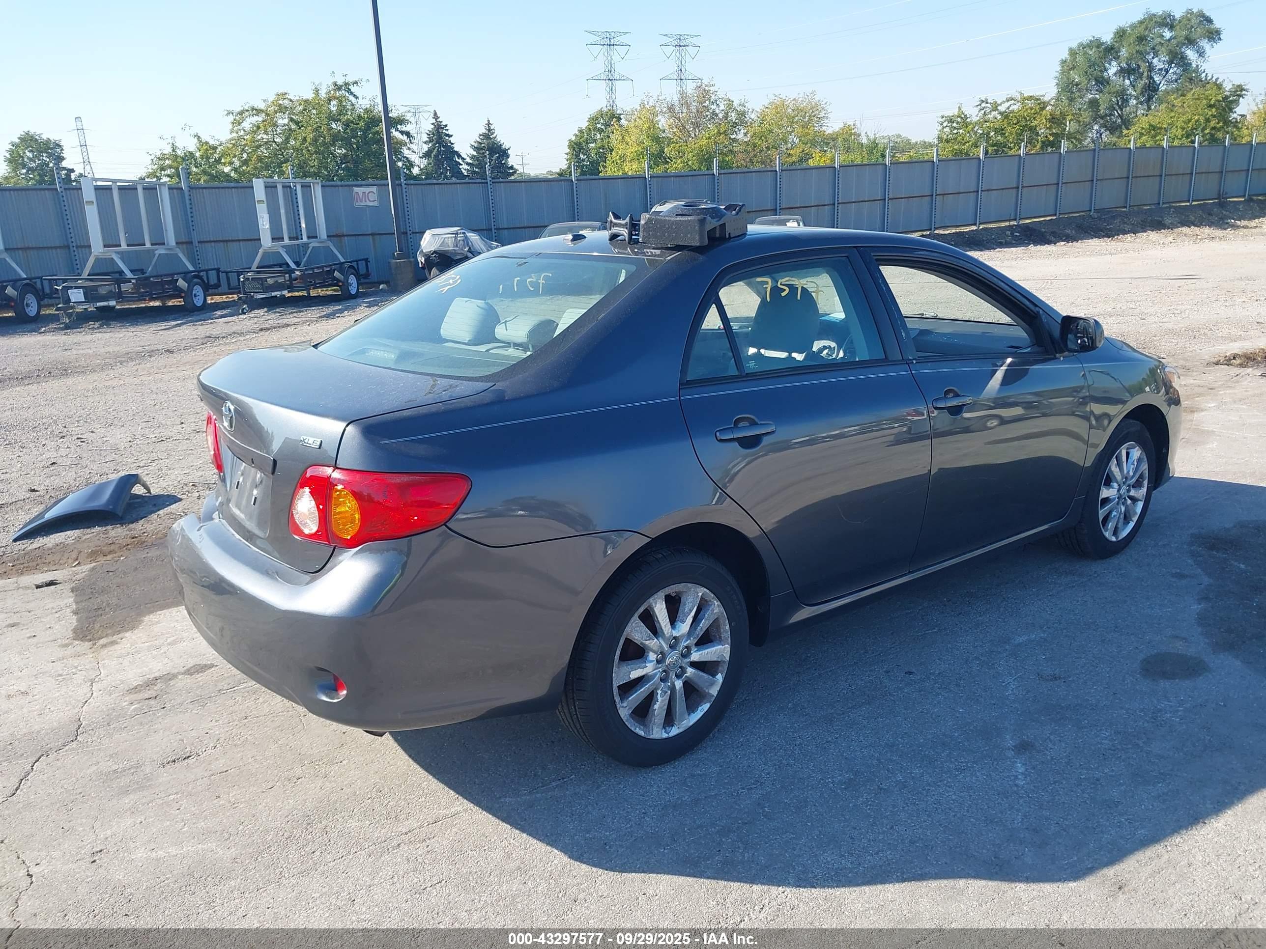 TOYOTA COROLLA image 4