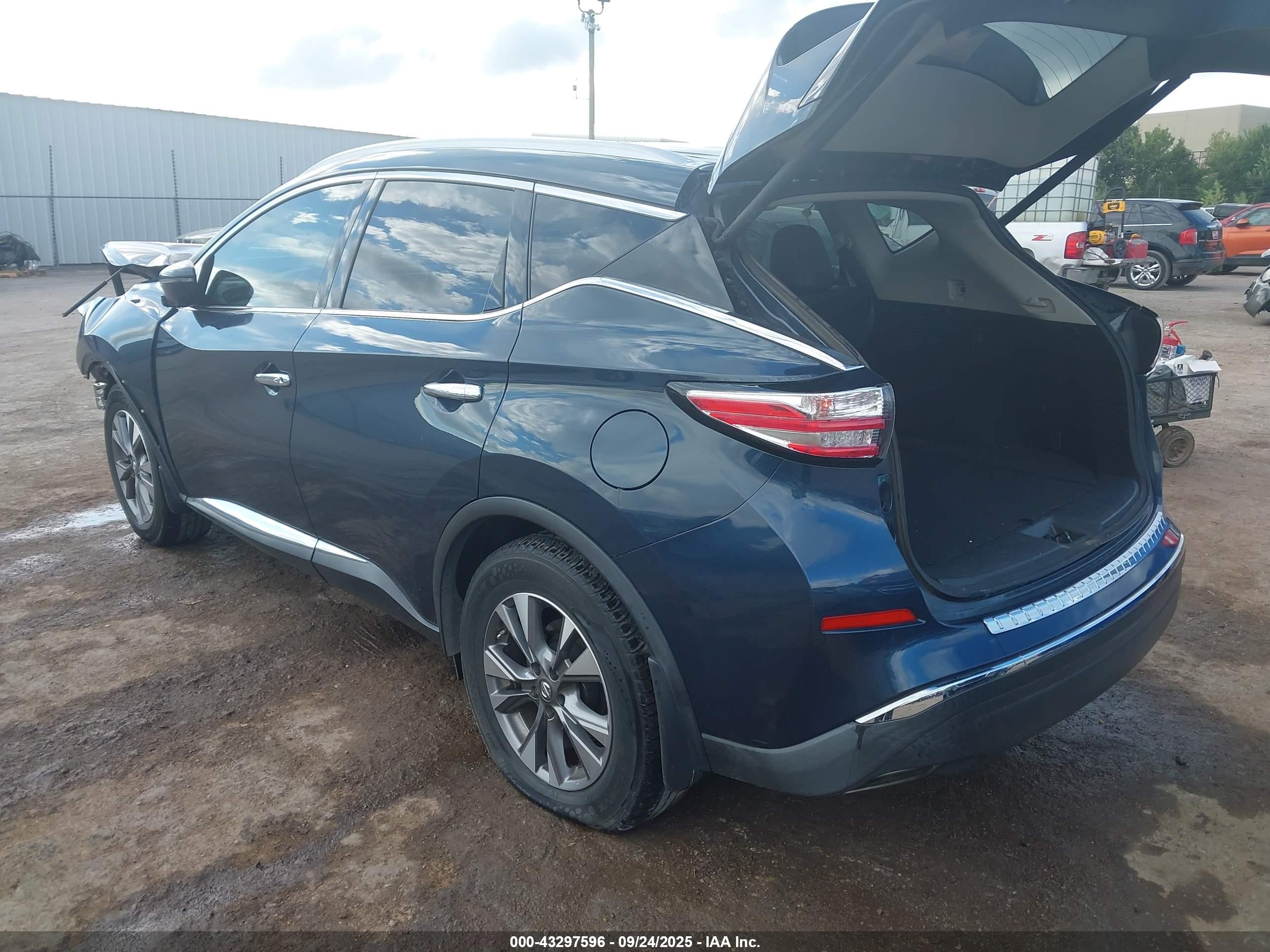 NISSAN MURANO image 3