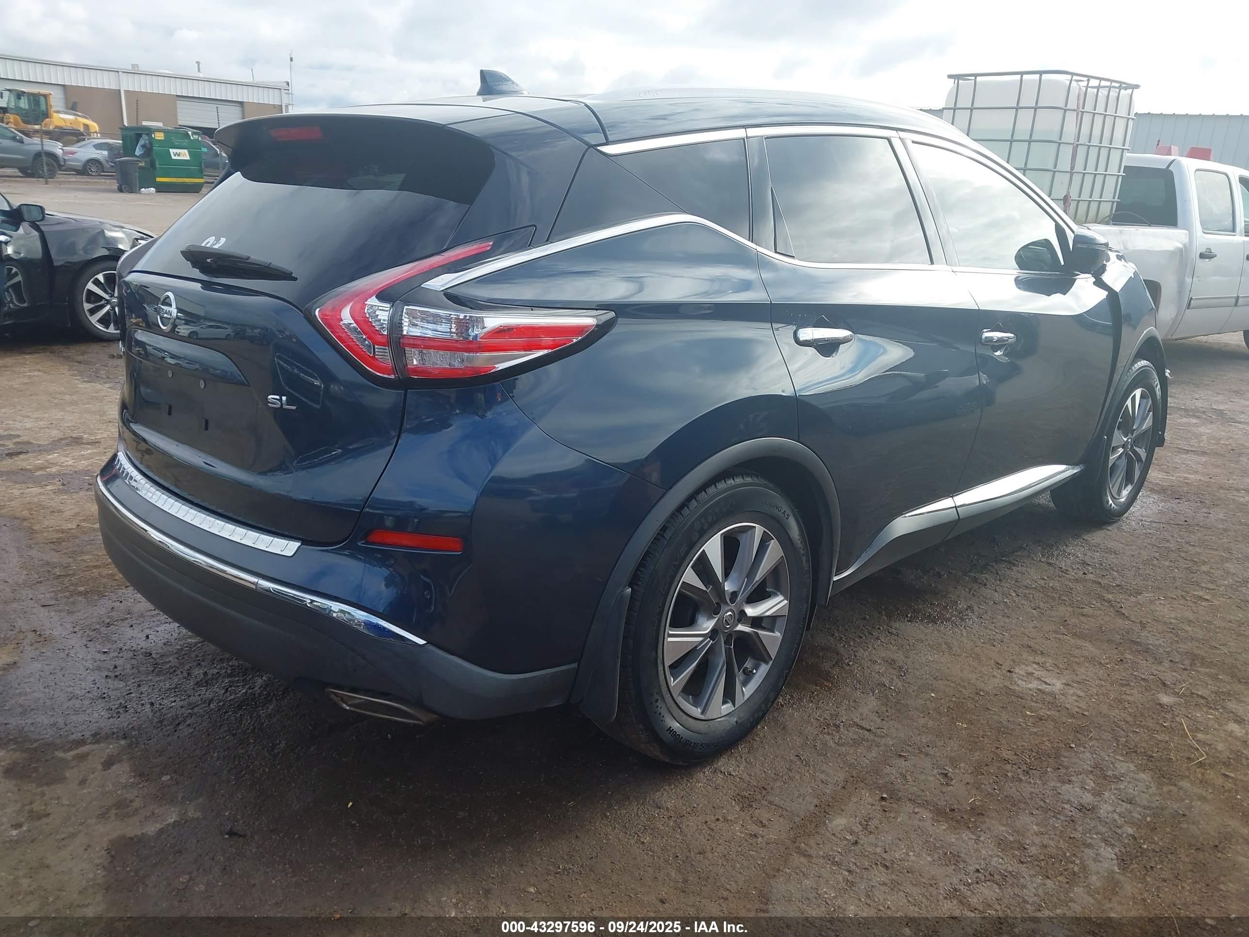 NISSAN MURANO image 4