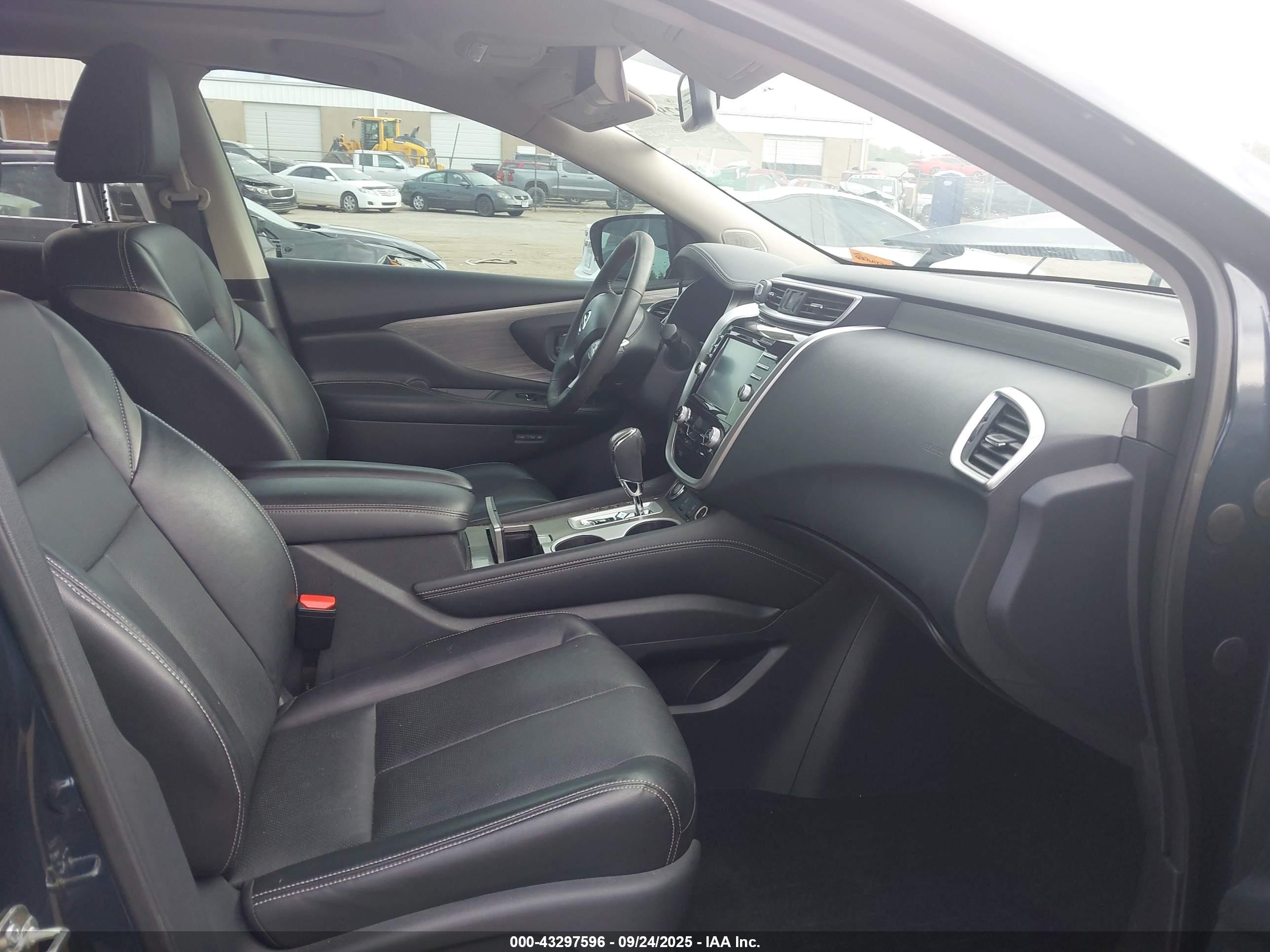 NISSAN MURANO image 5