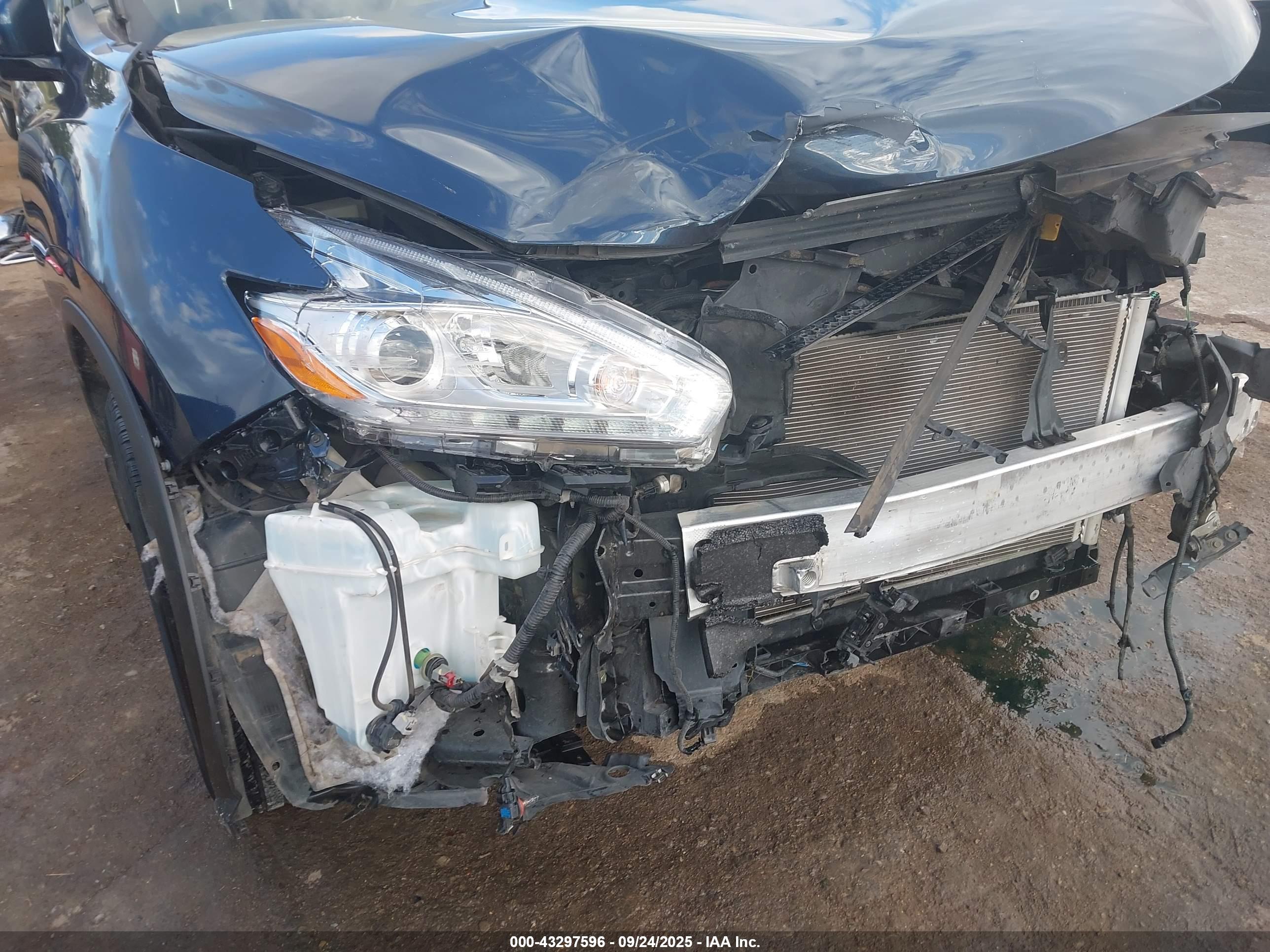 NISSAN MURANO image 6