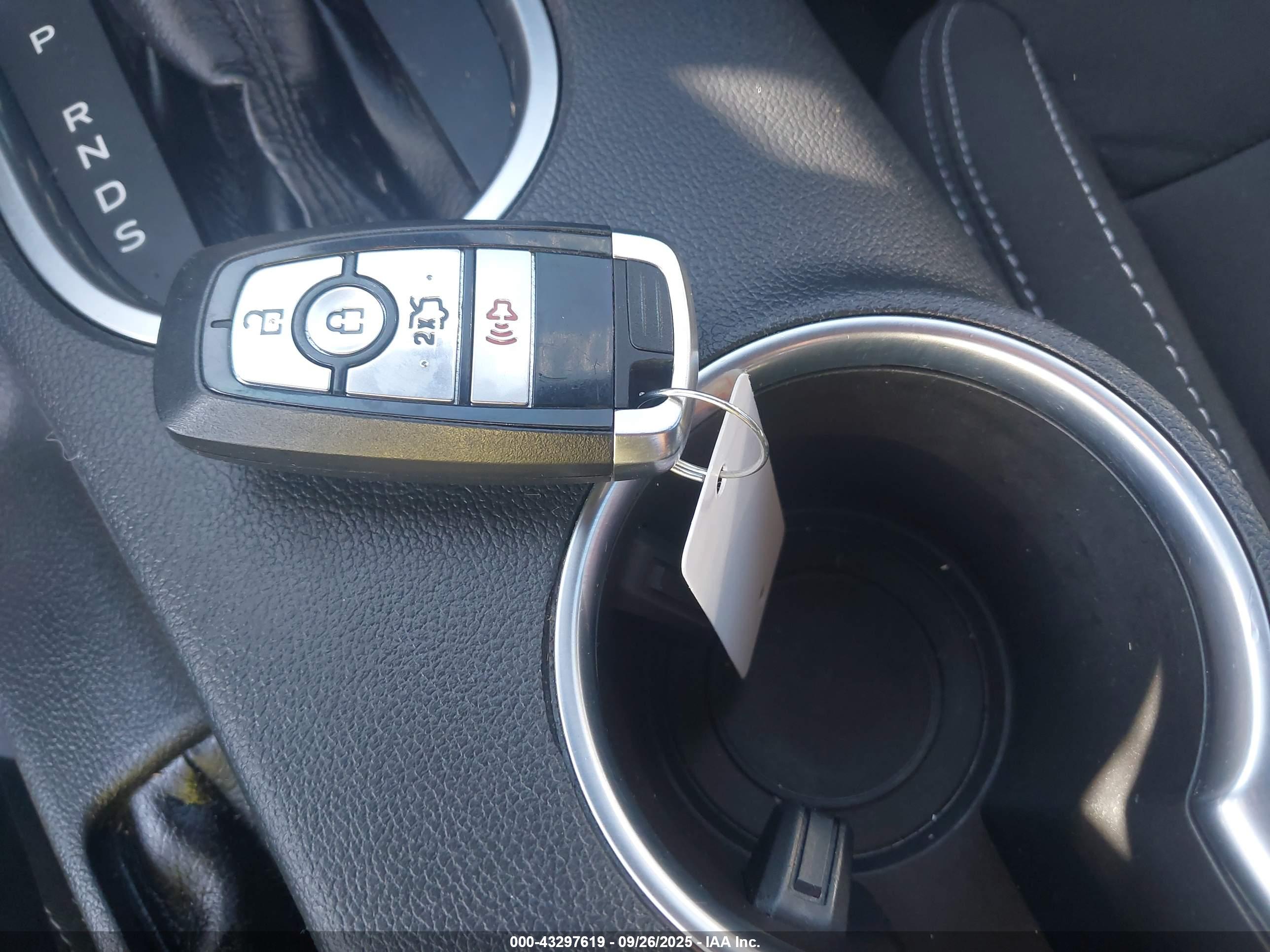 FORD MUSTANG image 11