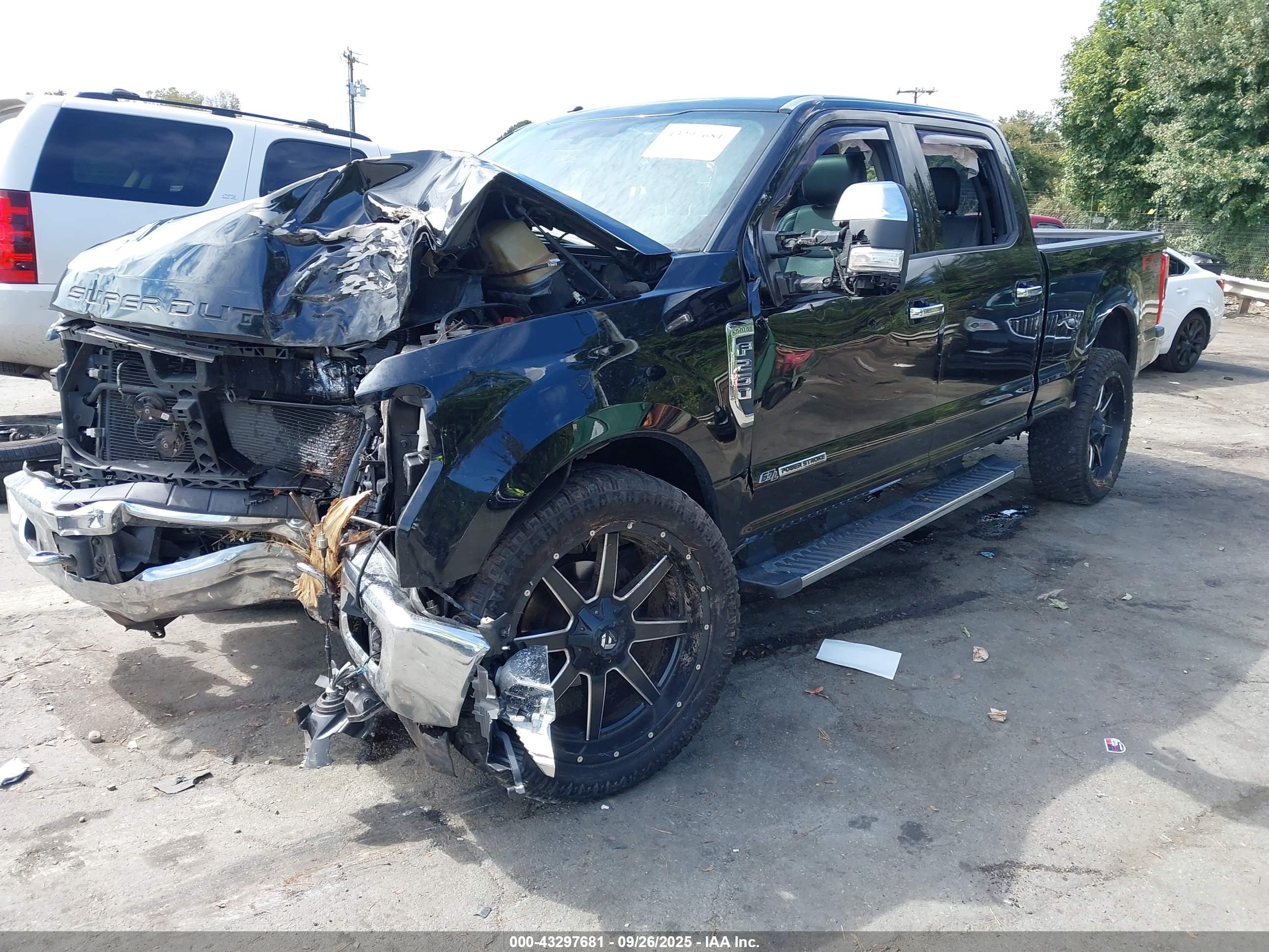 FORD F-250 image 2