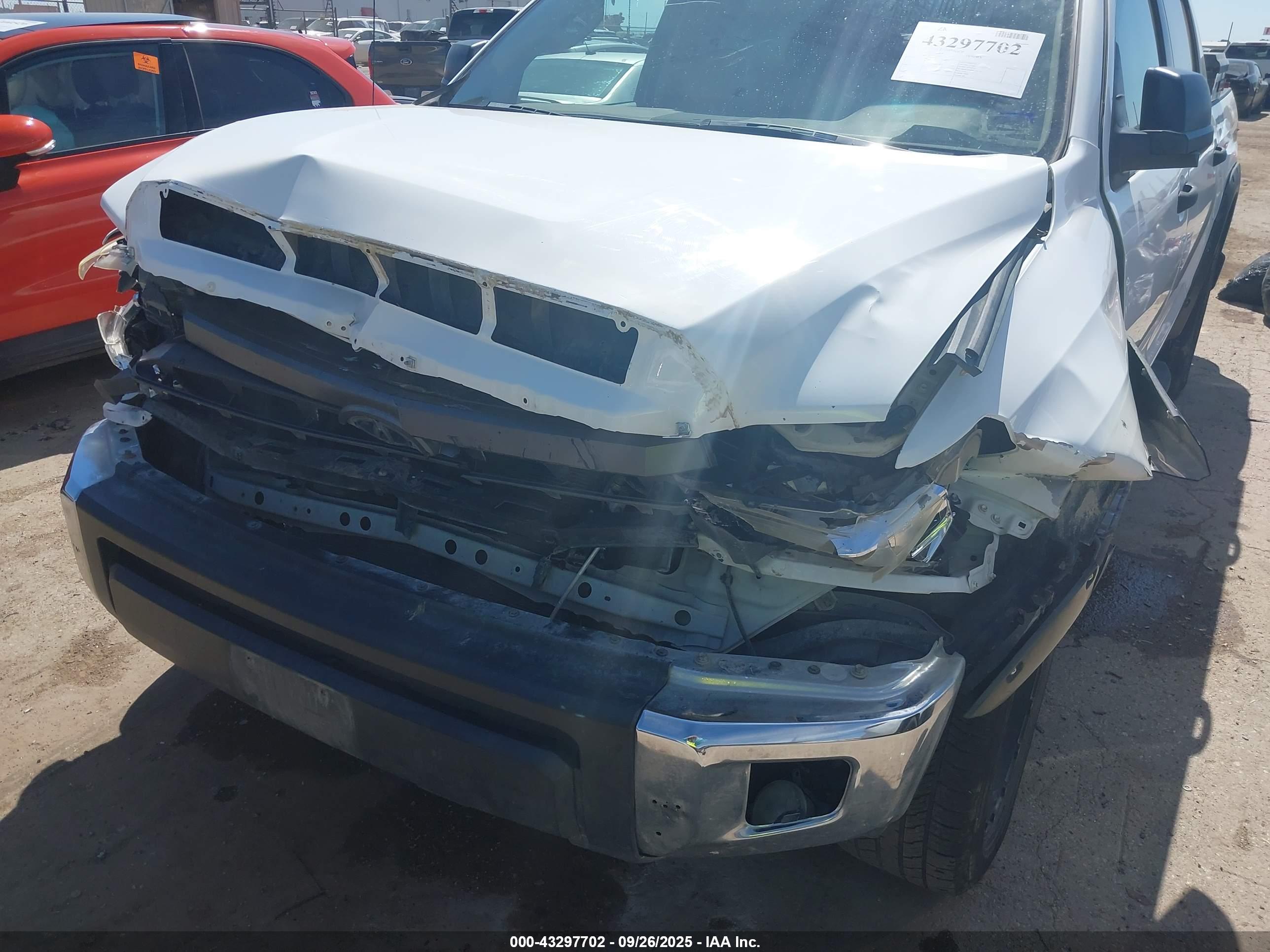 TOYOTA TUNDRA image 6