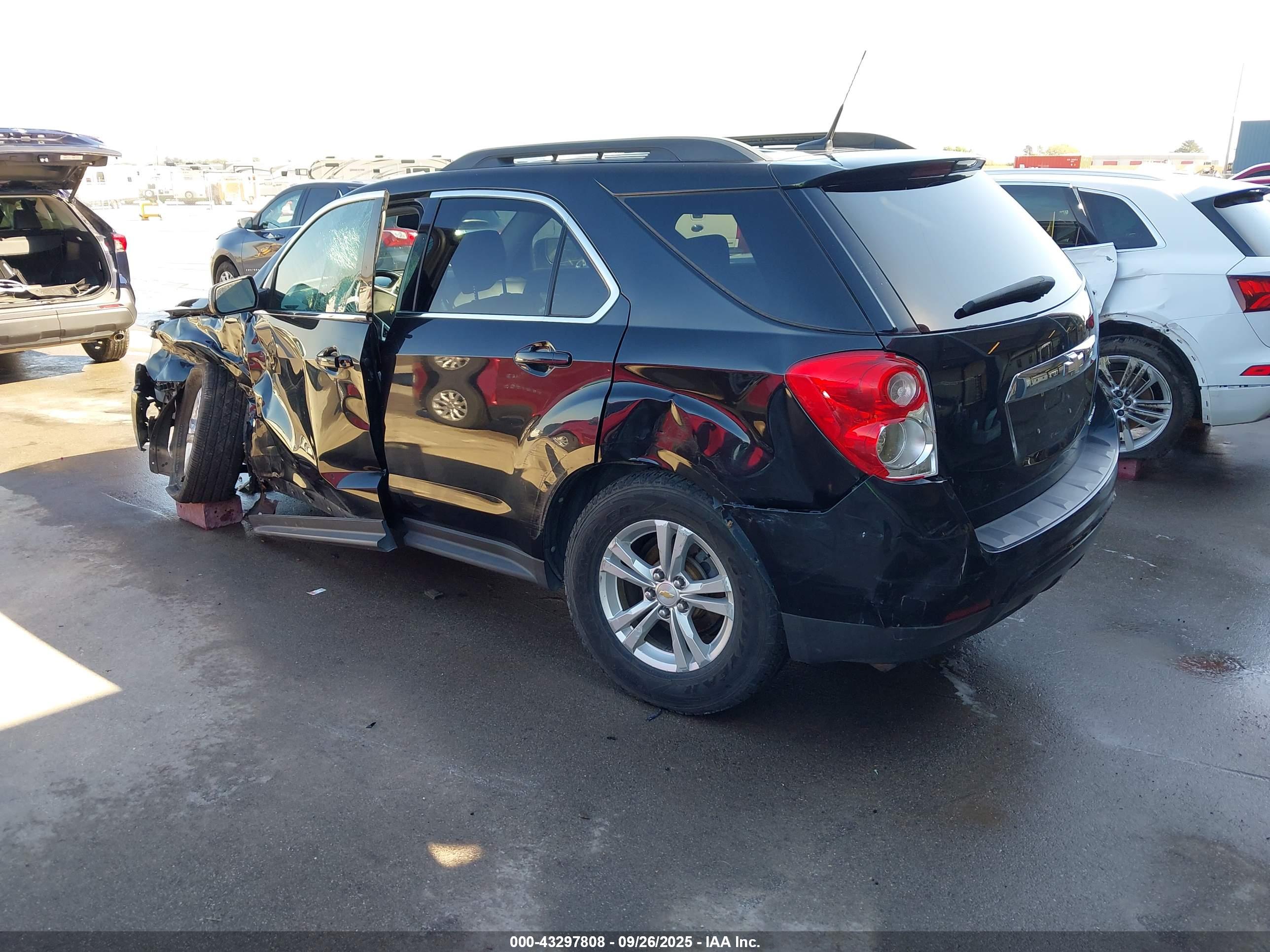 CHEVROLET EQUINOX image 3