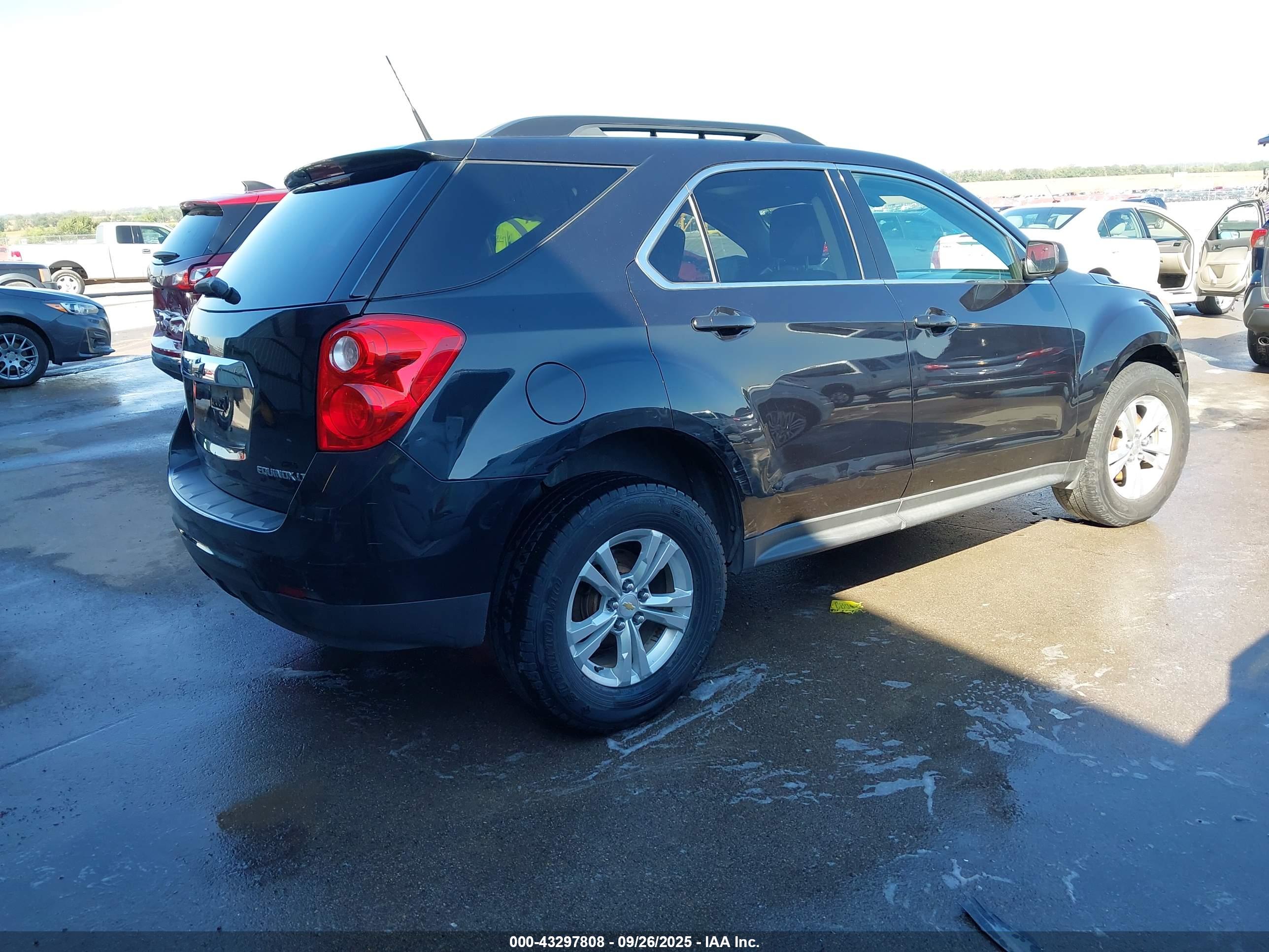 CHEVROLET EQUINOX image 4