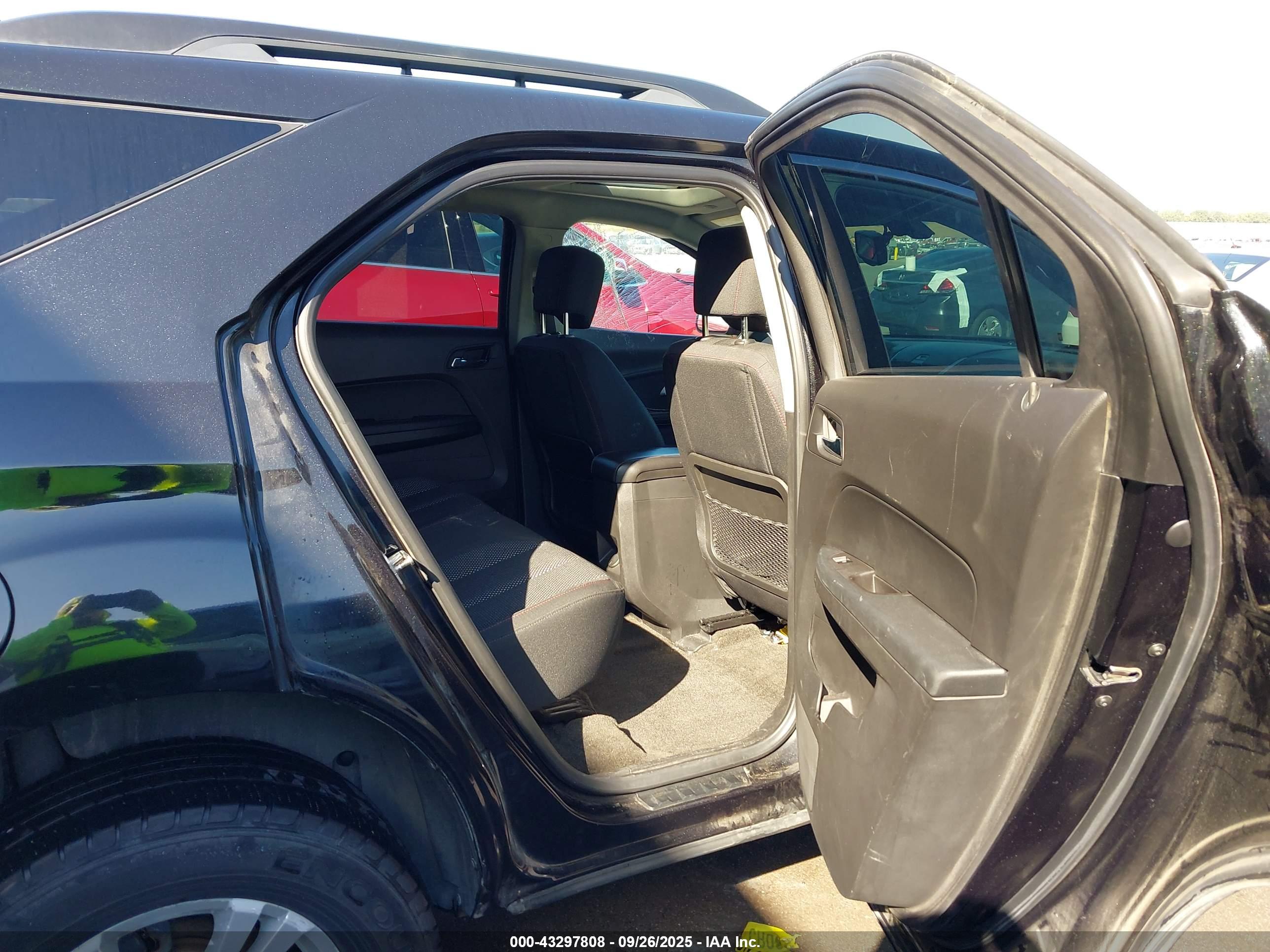 CHEVROLET EQUINOX image 8