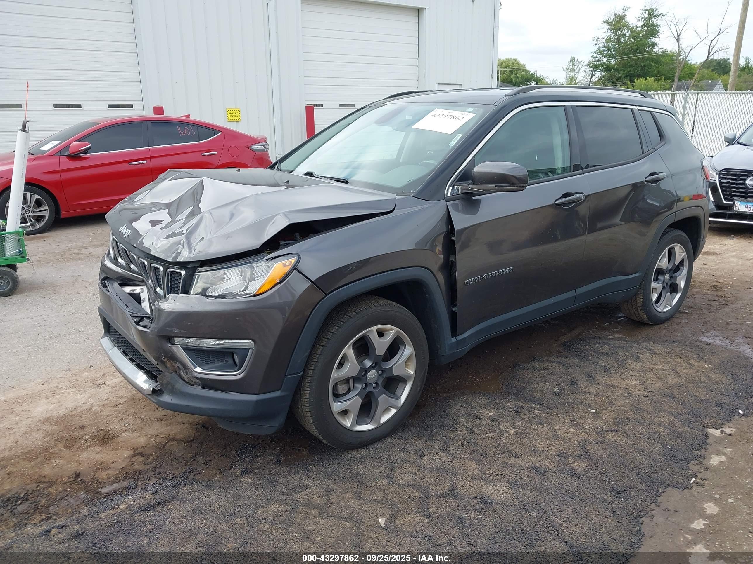 JEEP COMPASS image 2