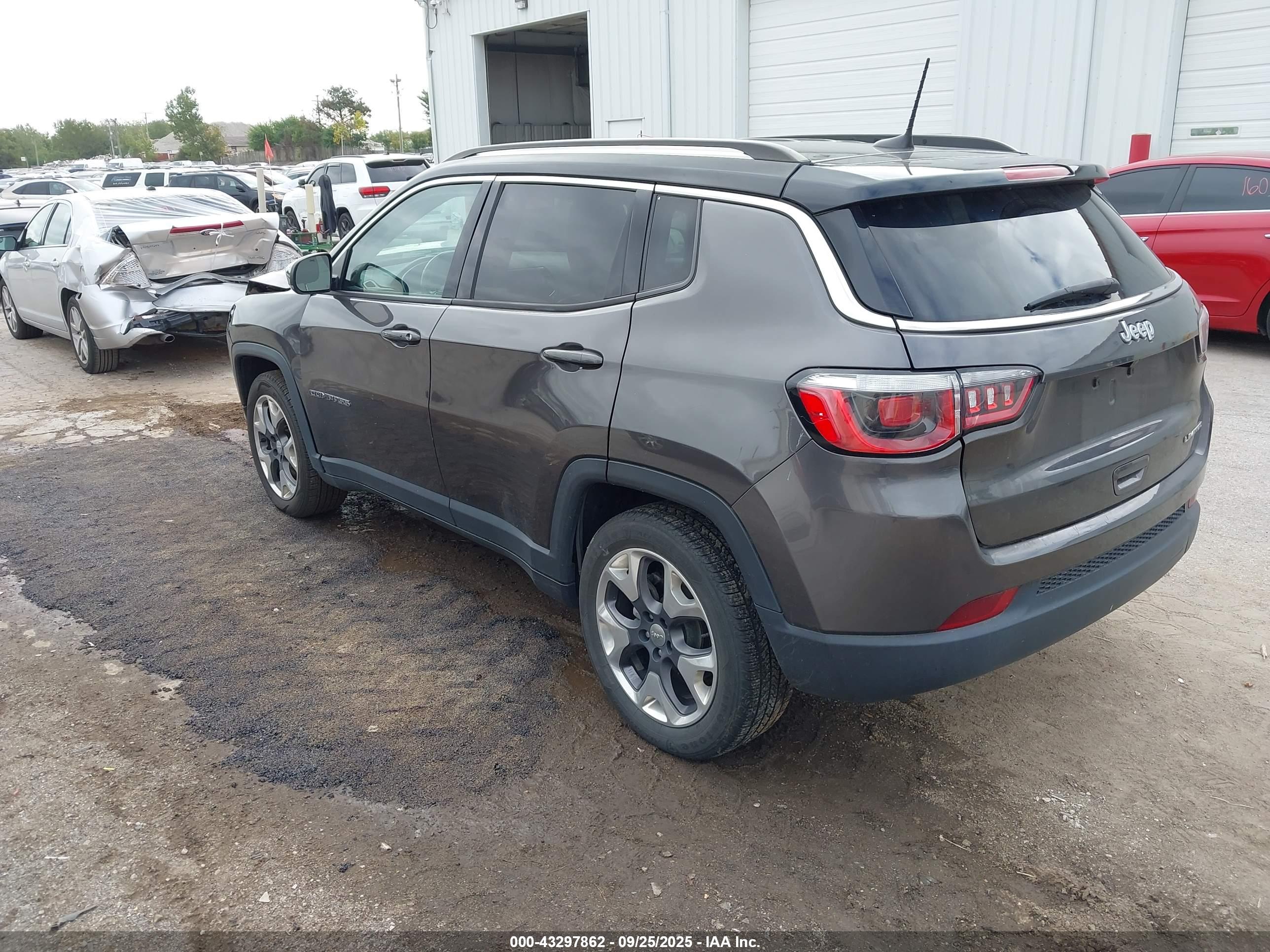 JEEP COMPASS image 3