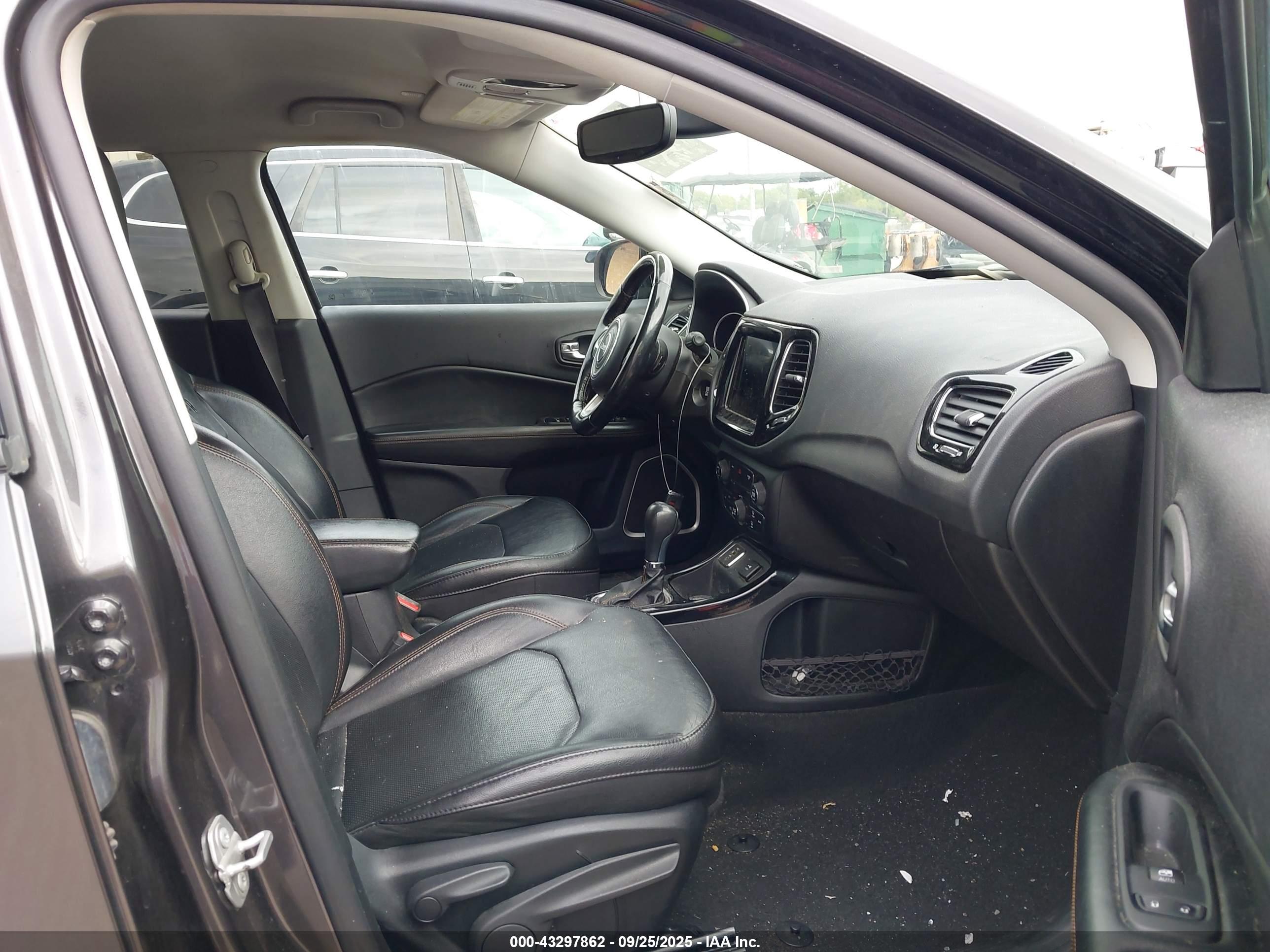 JEEP COMPASS image 5