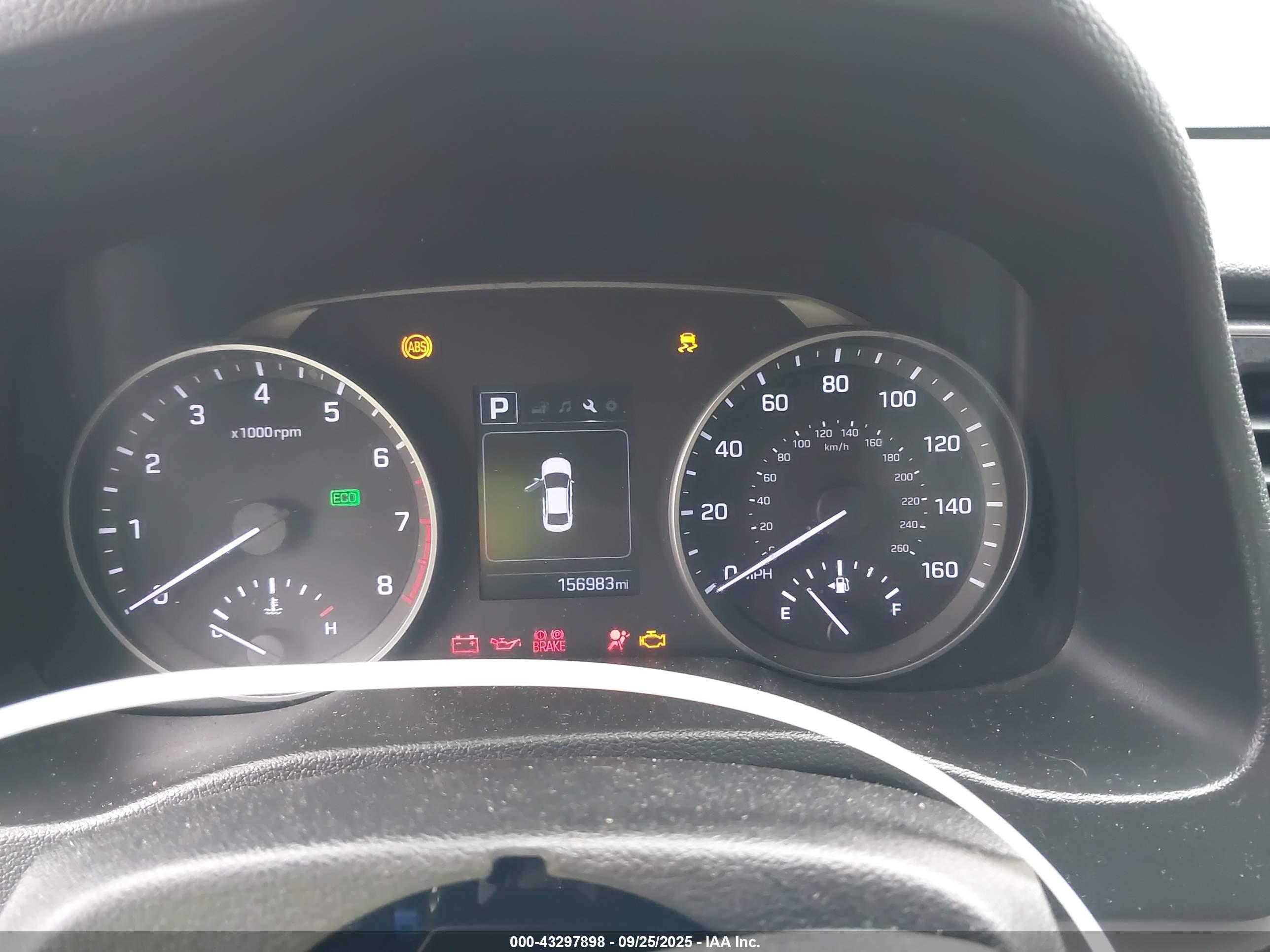 HYUNDAI ELANTRA image 7