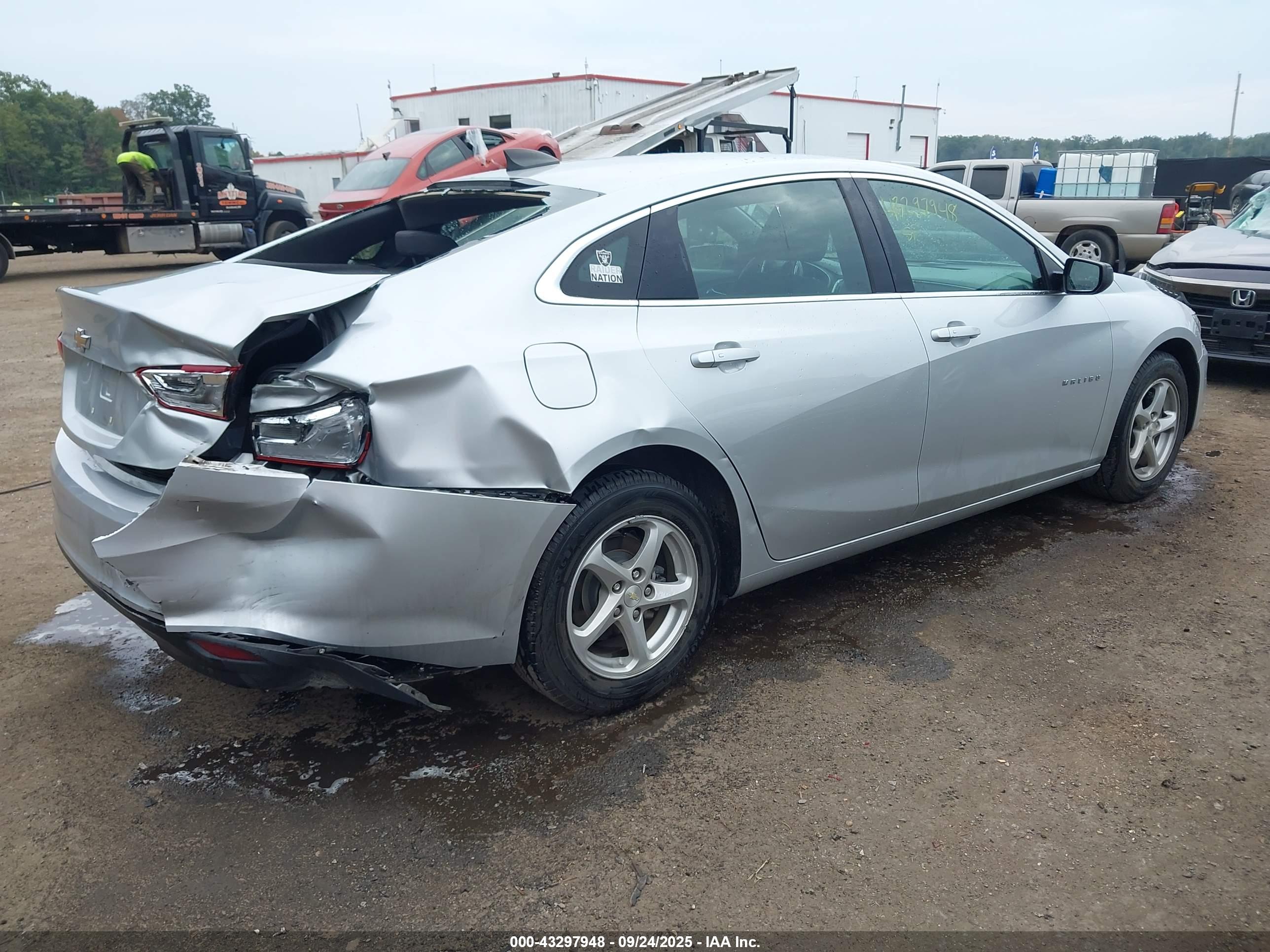 CHEVROLET MALIBU image 4