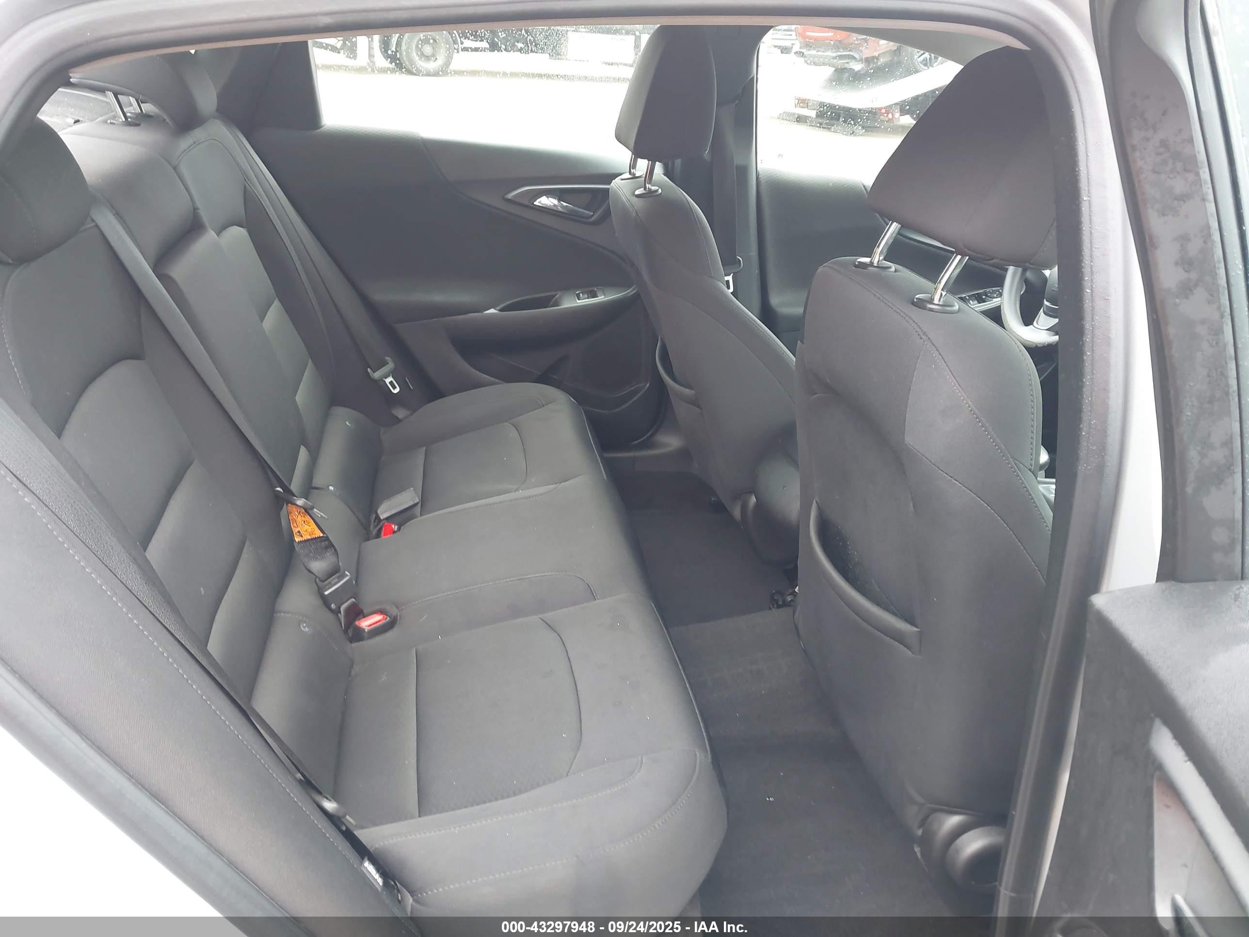 CHEVROLET MALIBU image 8