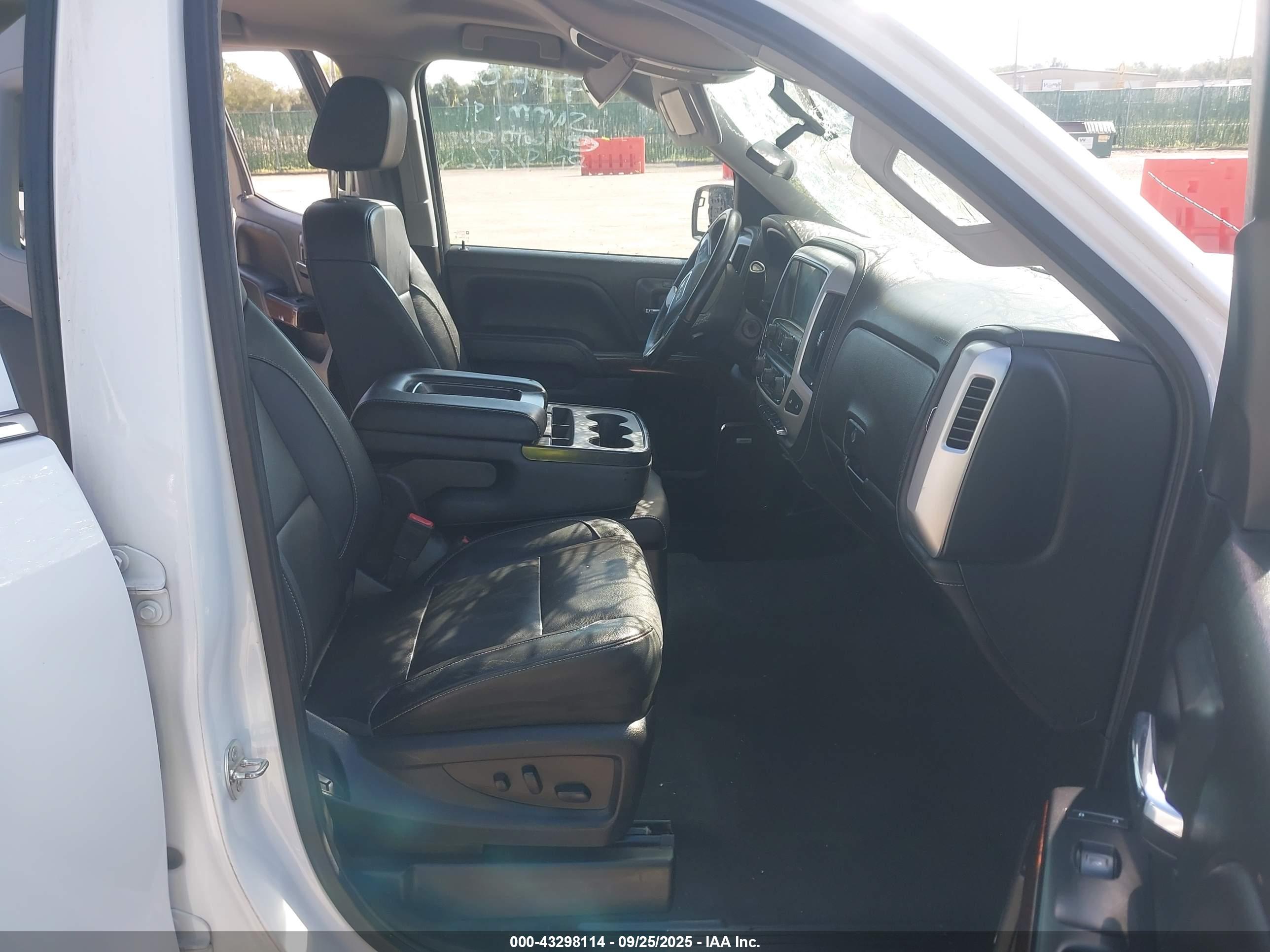 GMC SIERRA image 5