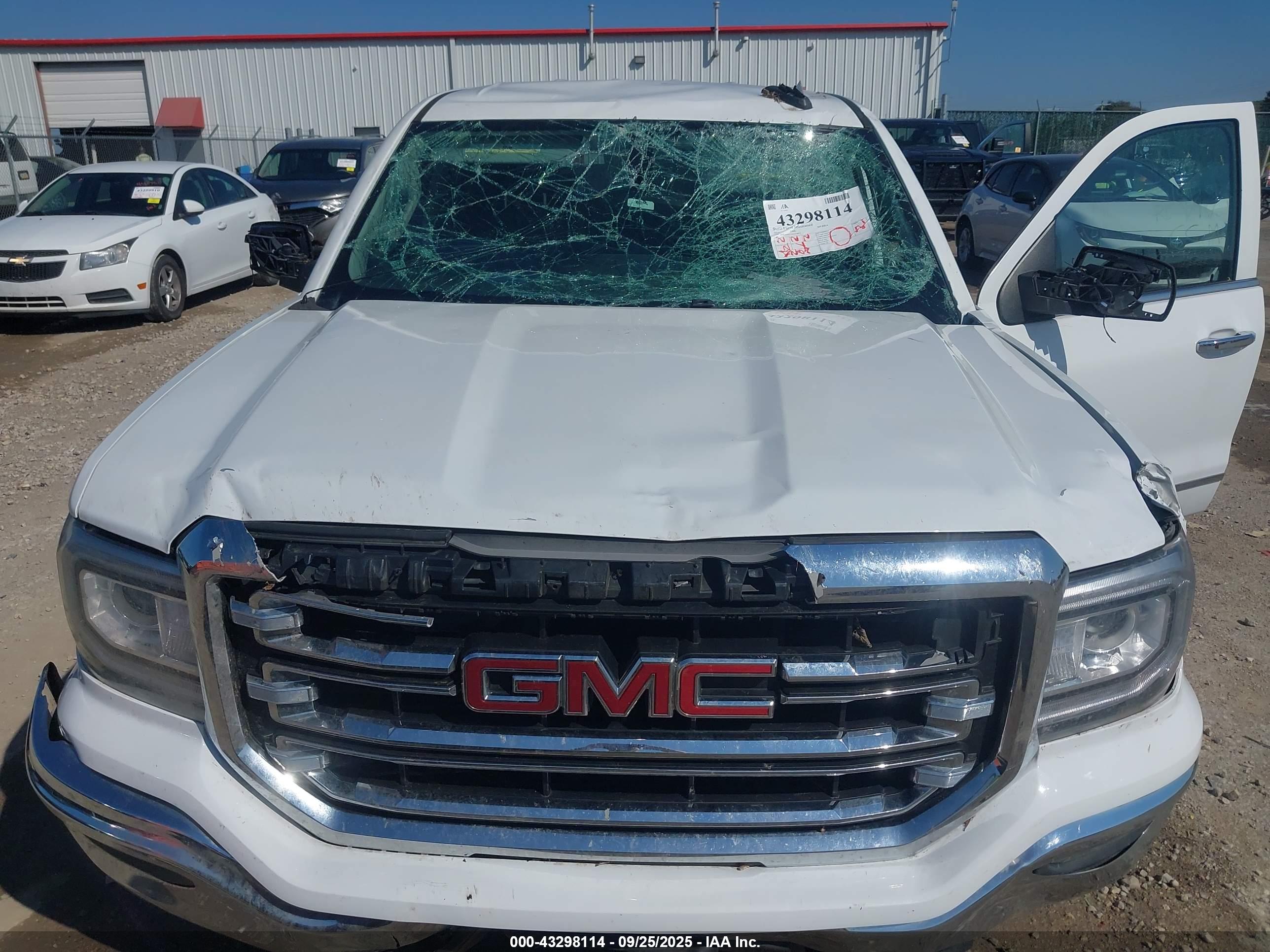 GMC SIERRA image 6