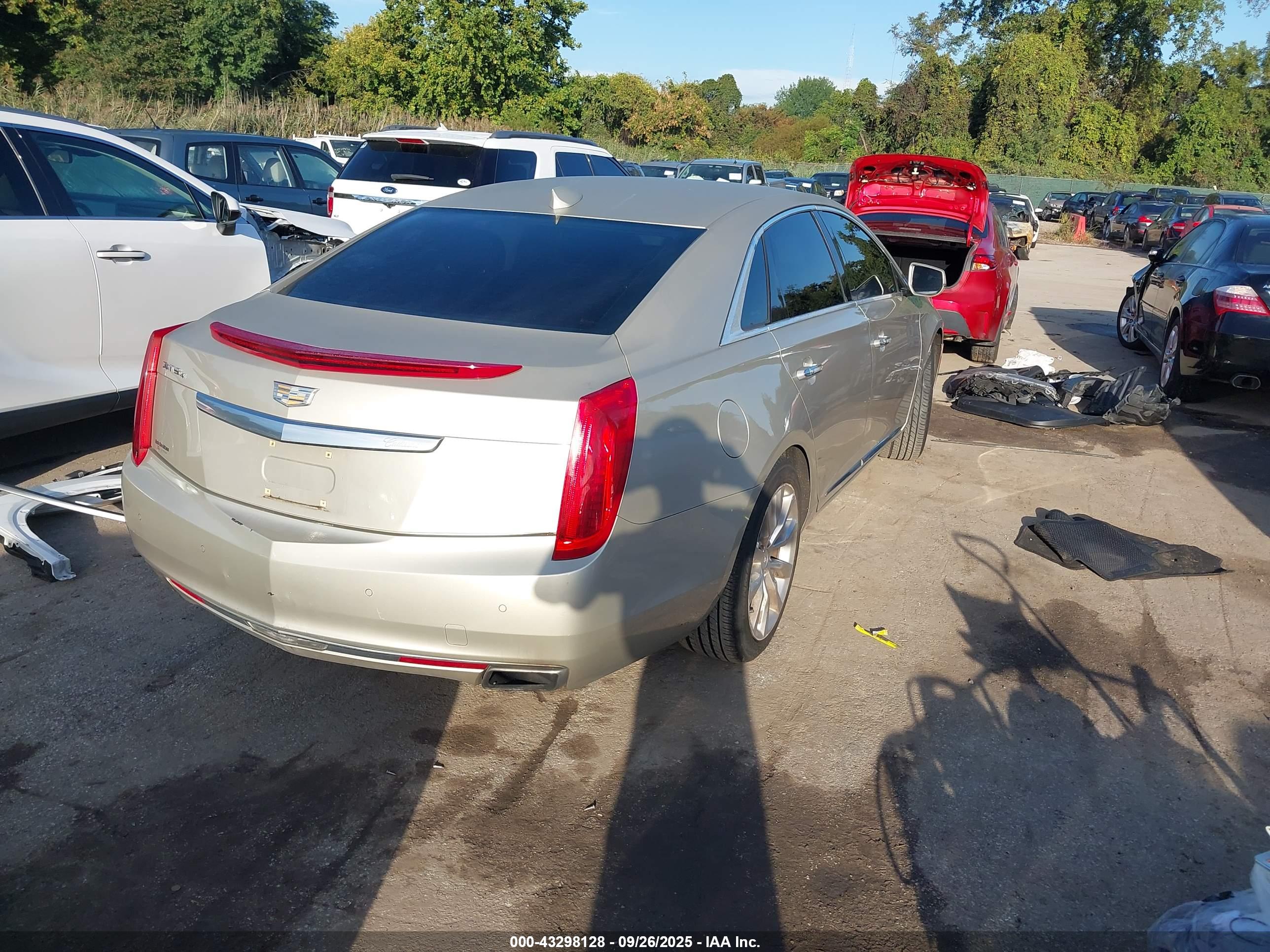 CADILLAC XTS image 4