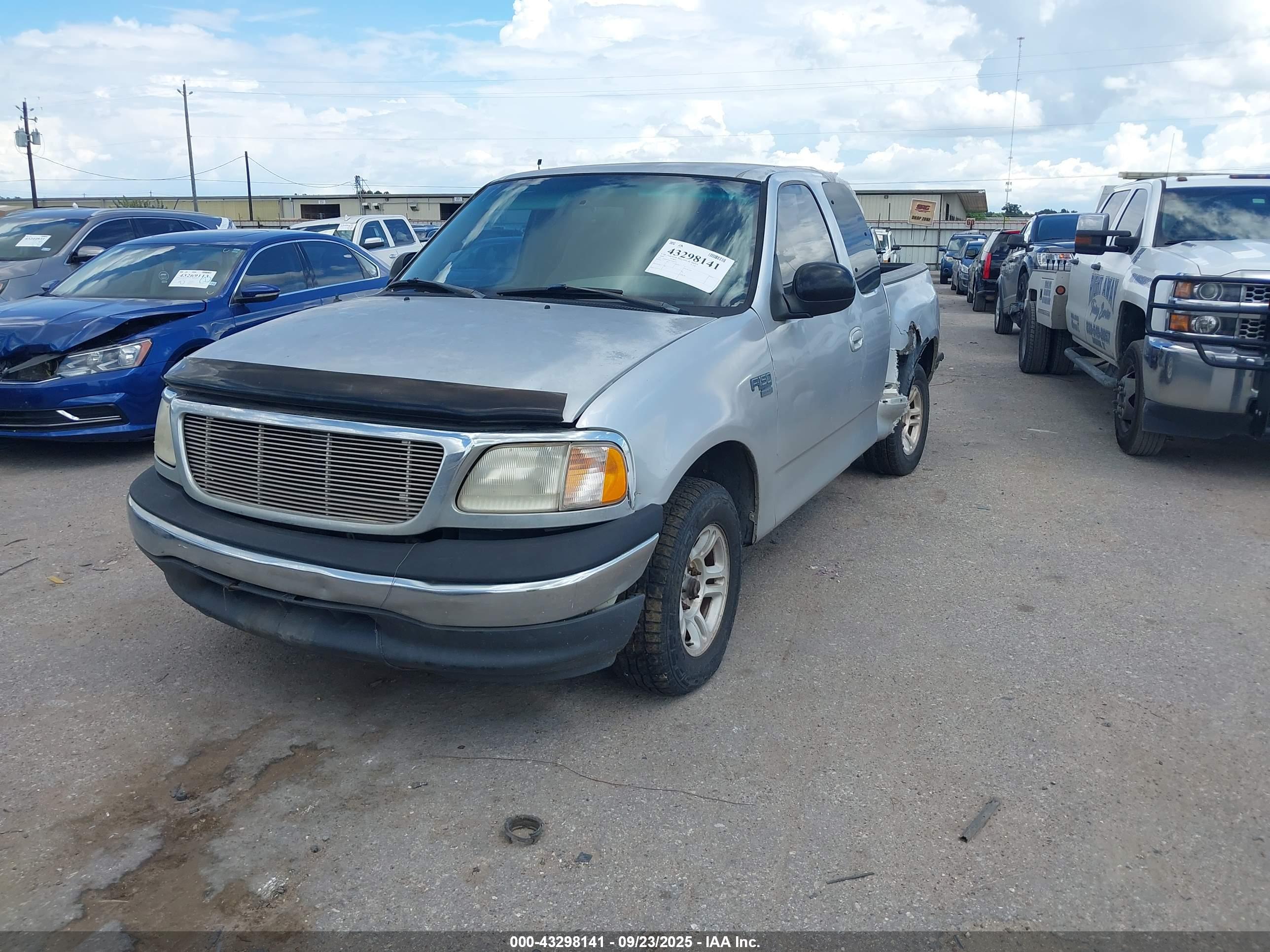 FORD F-150 image 2