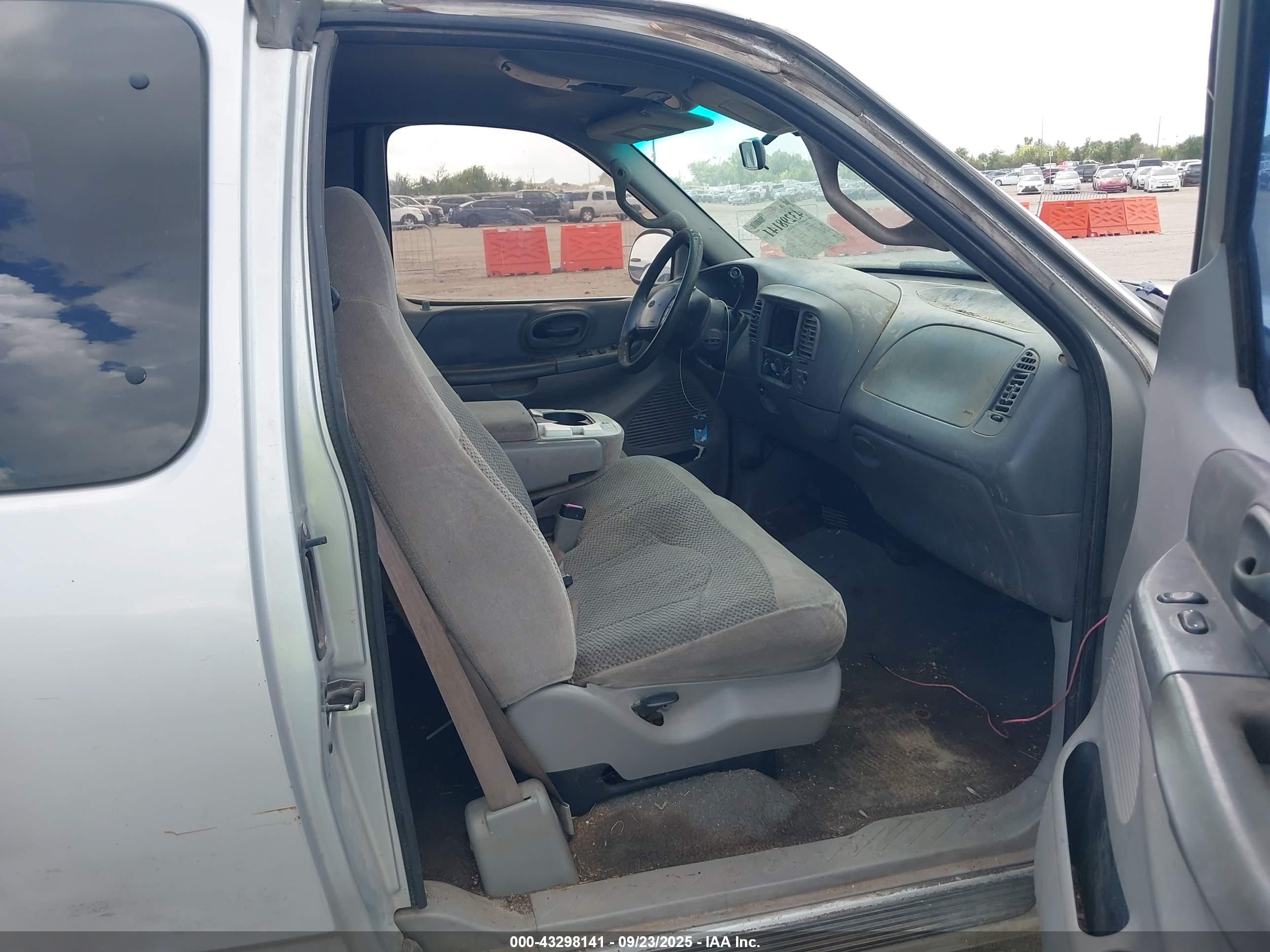 FORD F-150 image 5
