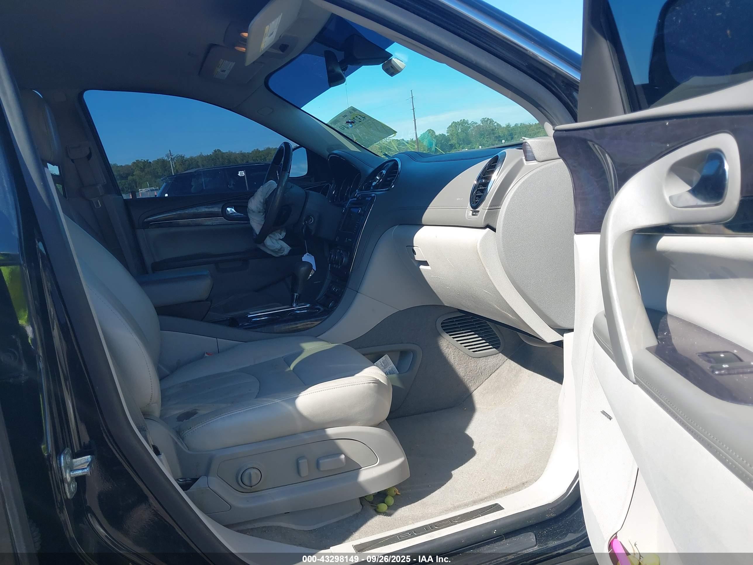 BUICK ENCLAVE image 5