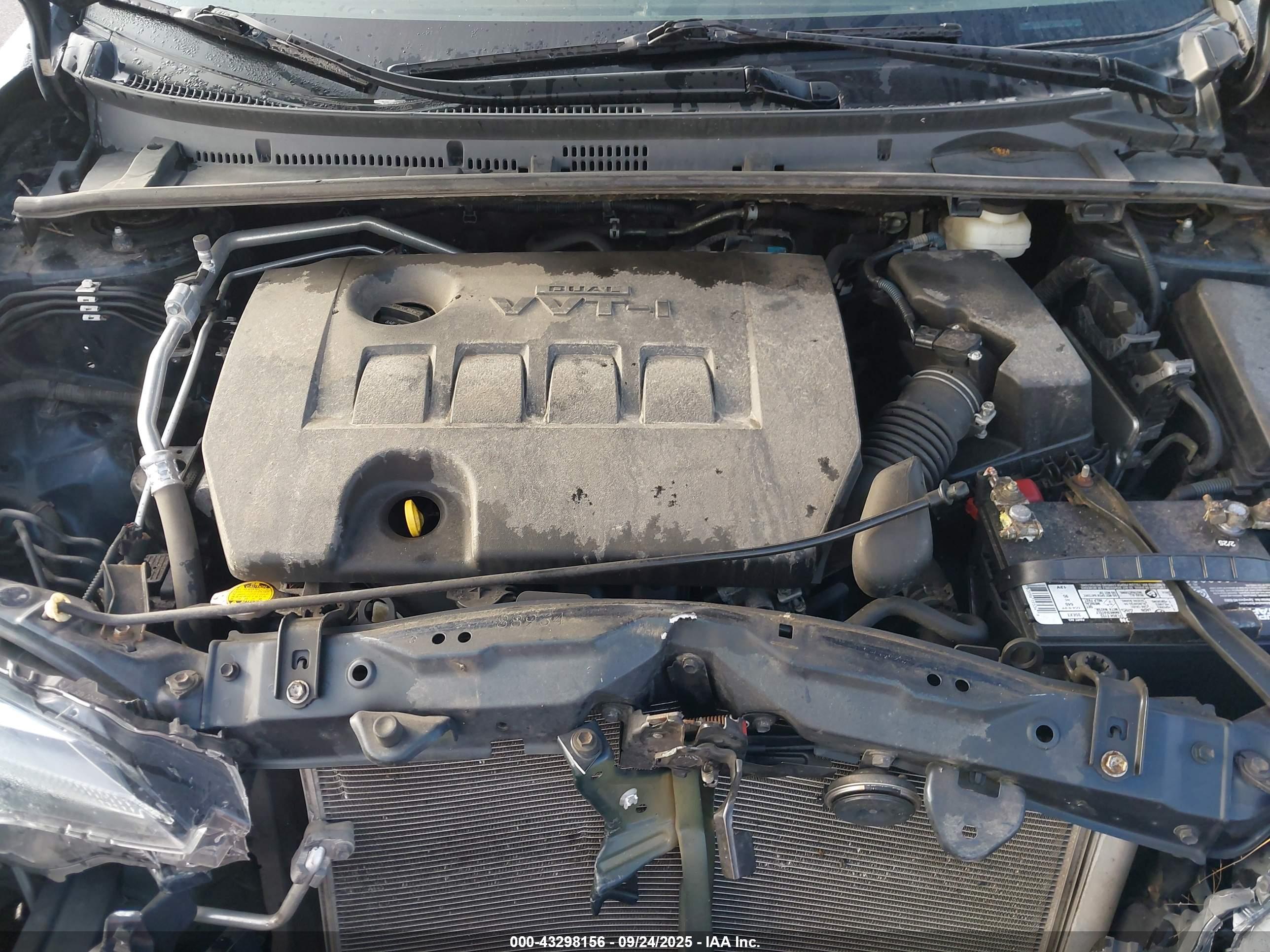 TOYOTA COROLLA image 10