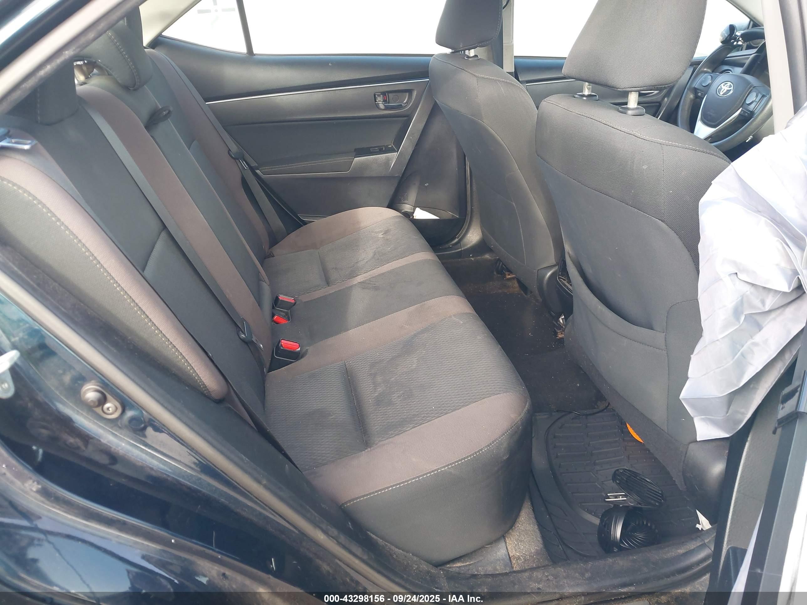TOYOTA COROLLA image 8