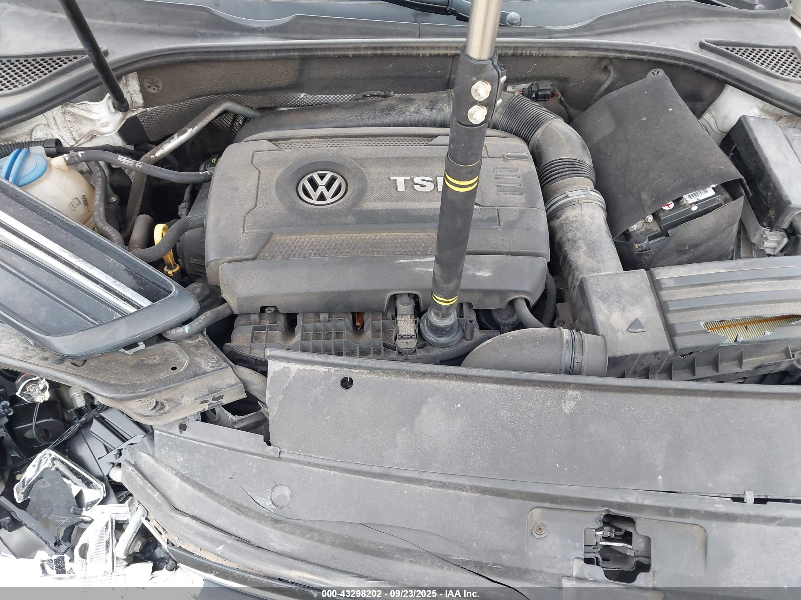 VOLKSWAGEN PASSAT image 10
