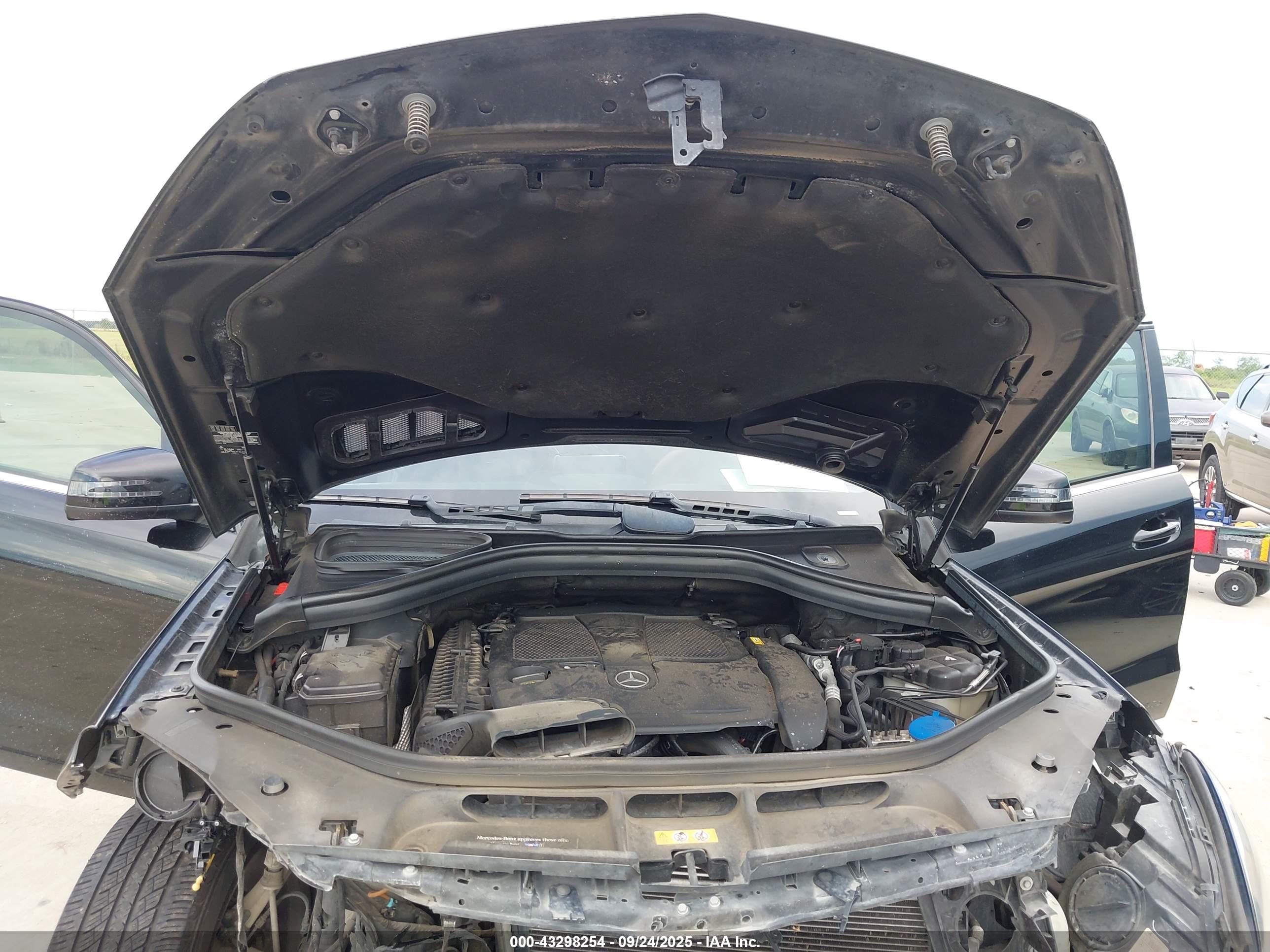 MERCEDES-BENZ GLE image 10