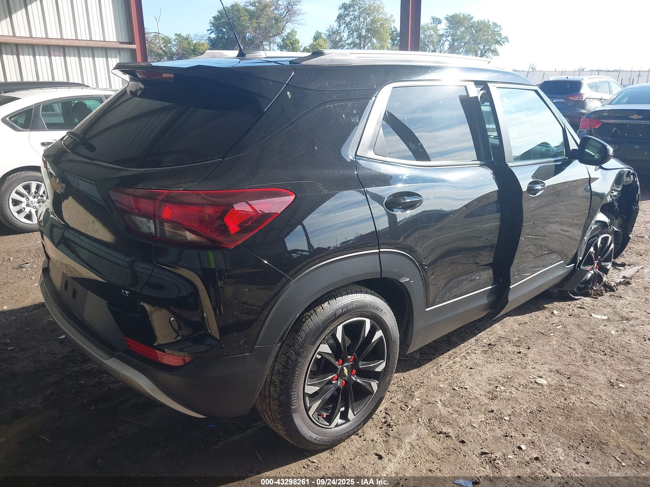 CHEVROLET TRAILBLAZER image 4