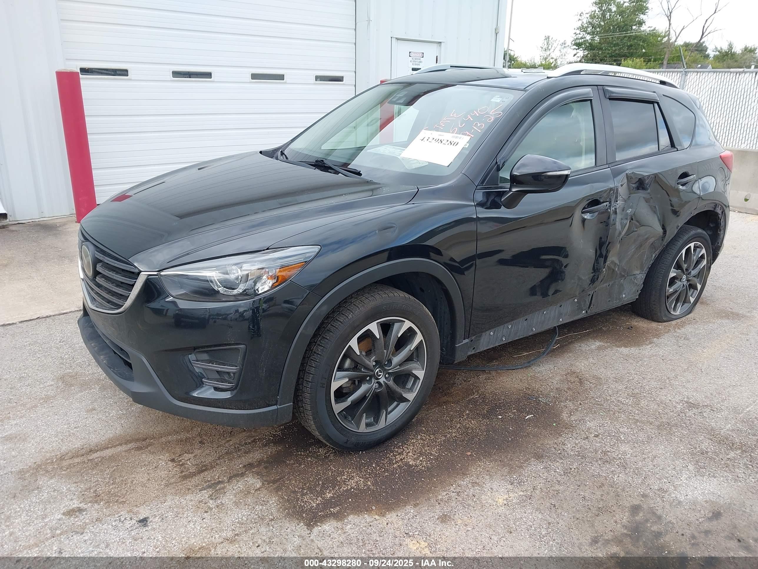 MAZDA CX-5 image 2