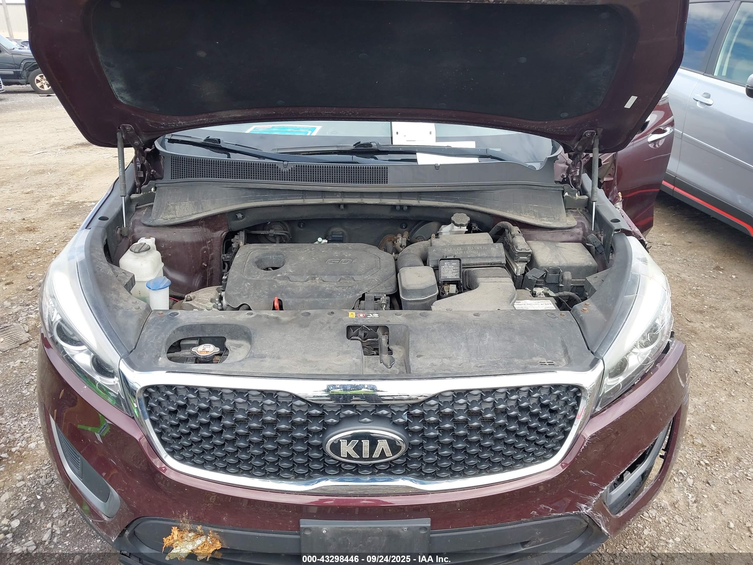 KIA SORENTO image 6