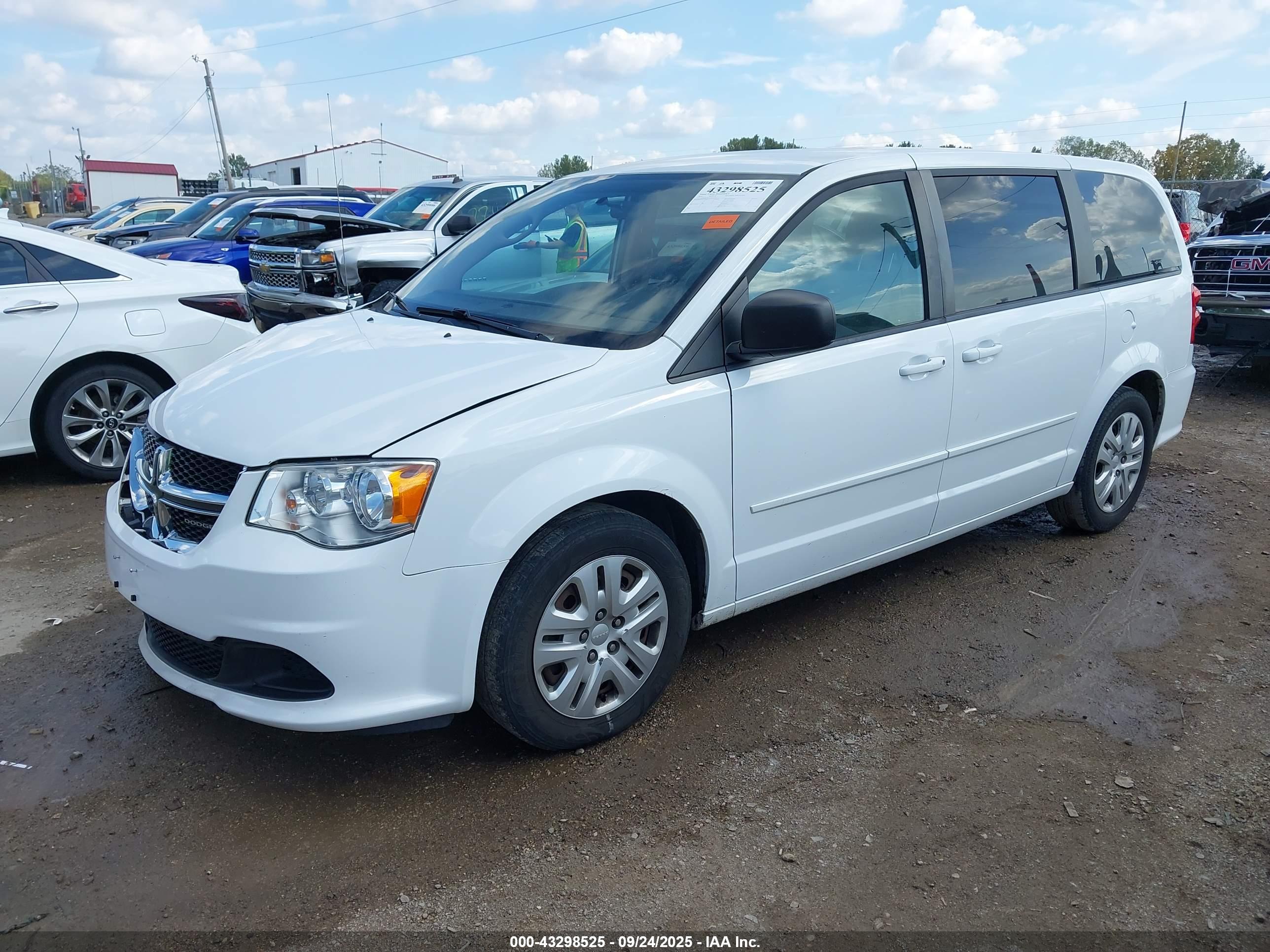 DODGE GRAND image 2