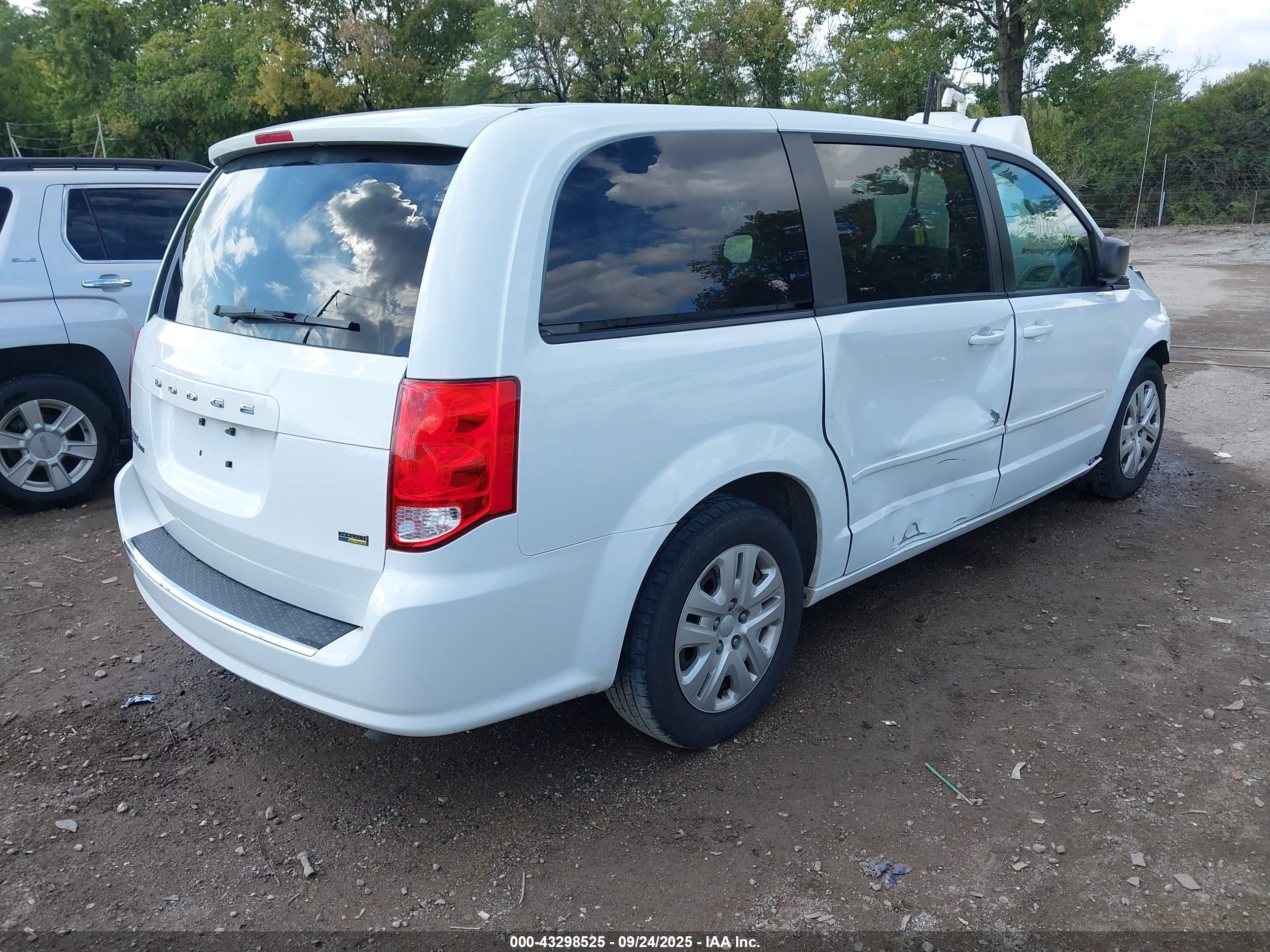 DODGE GRAND image 4
