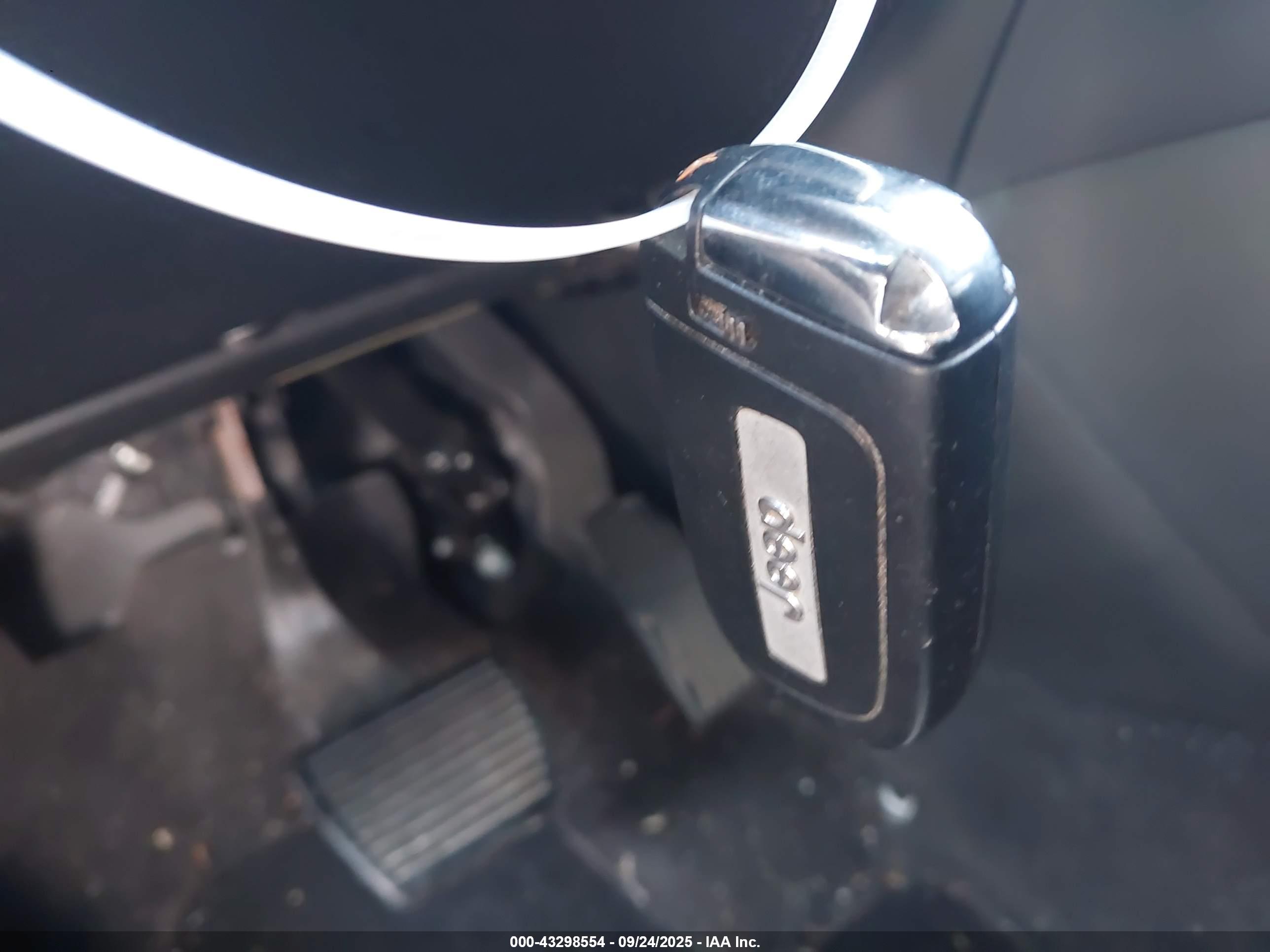 JEEP COMPASS image 11