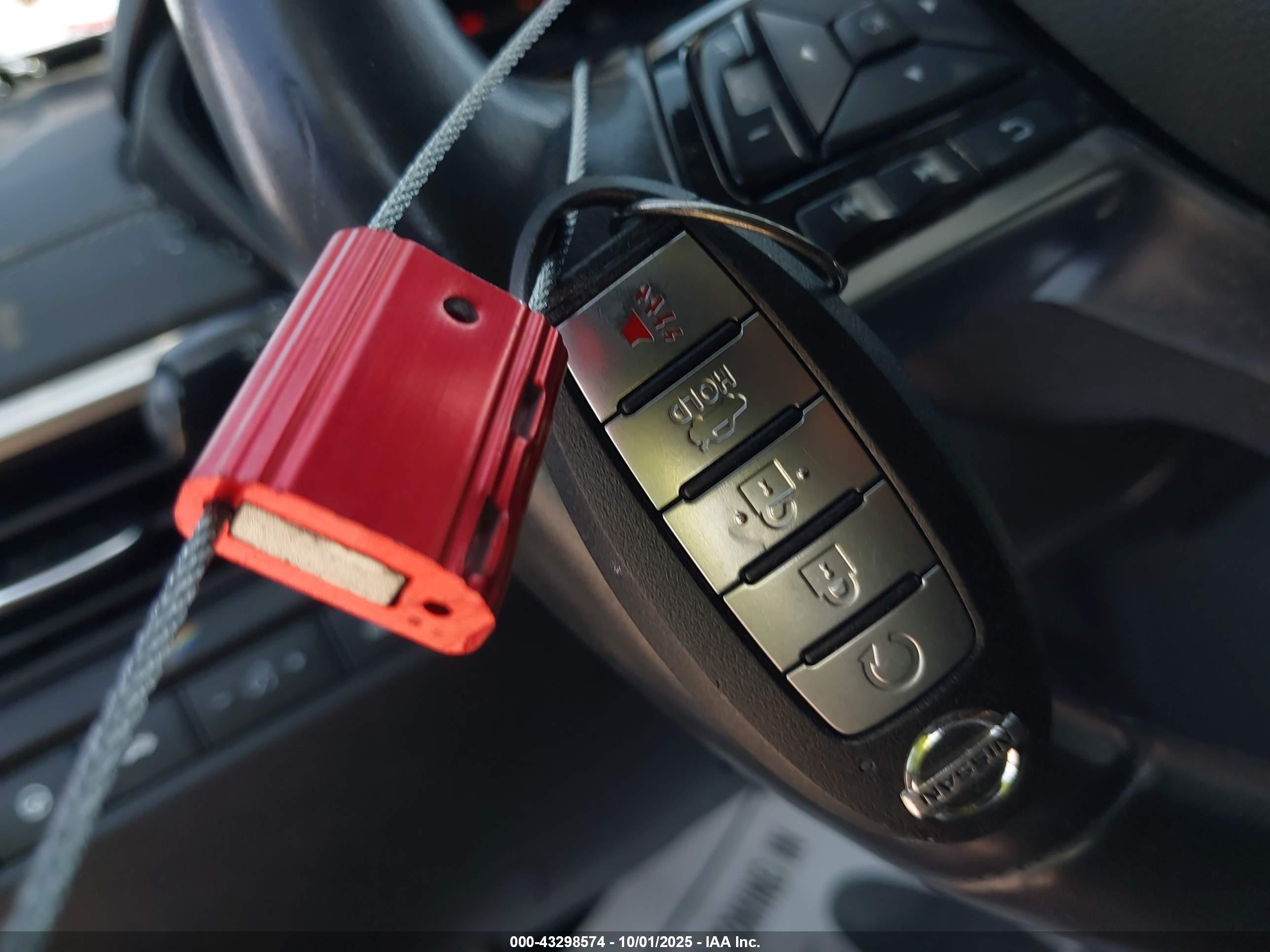 NISSAN ALTIMA image 11