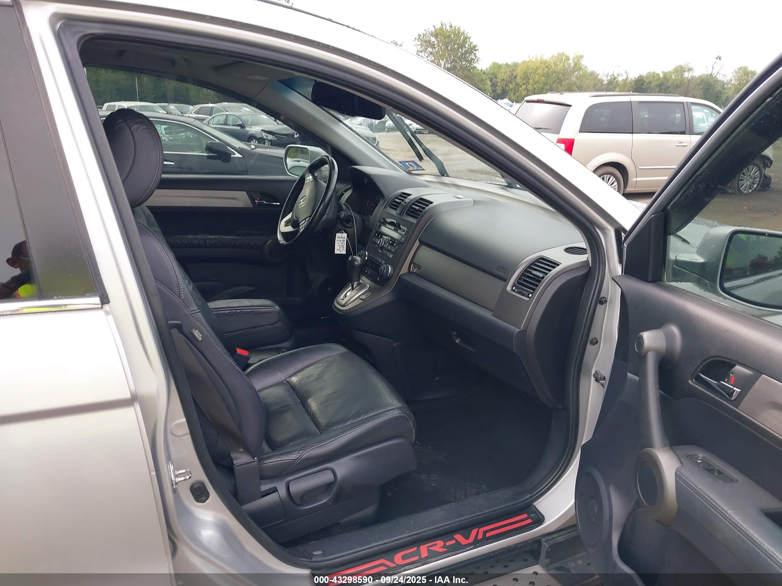 HONDA CR-V image 5