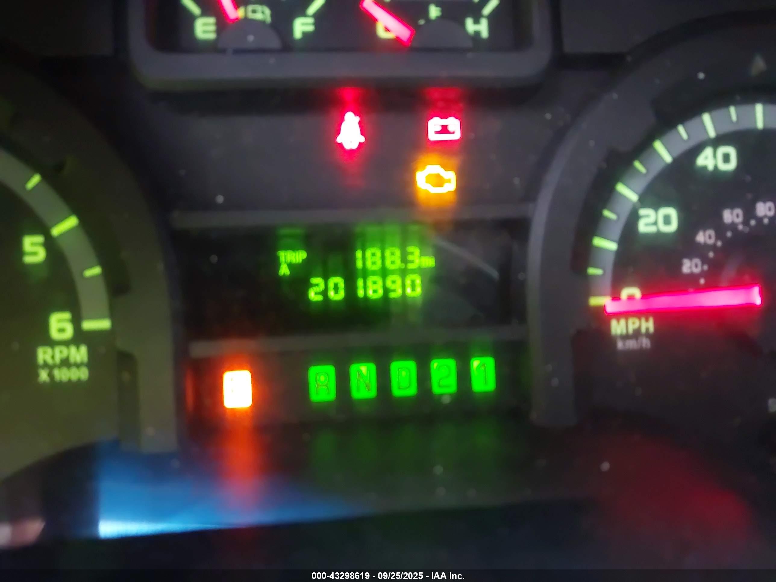 FORD E-250 image 7