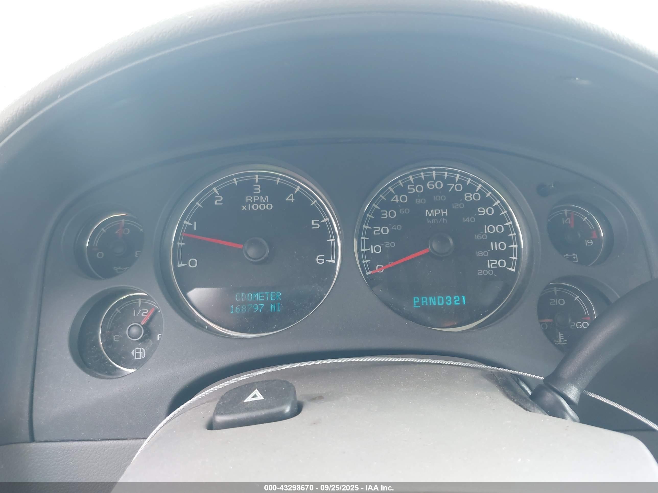GMC YUKON image 7